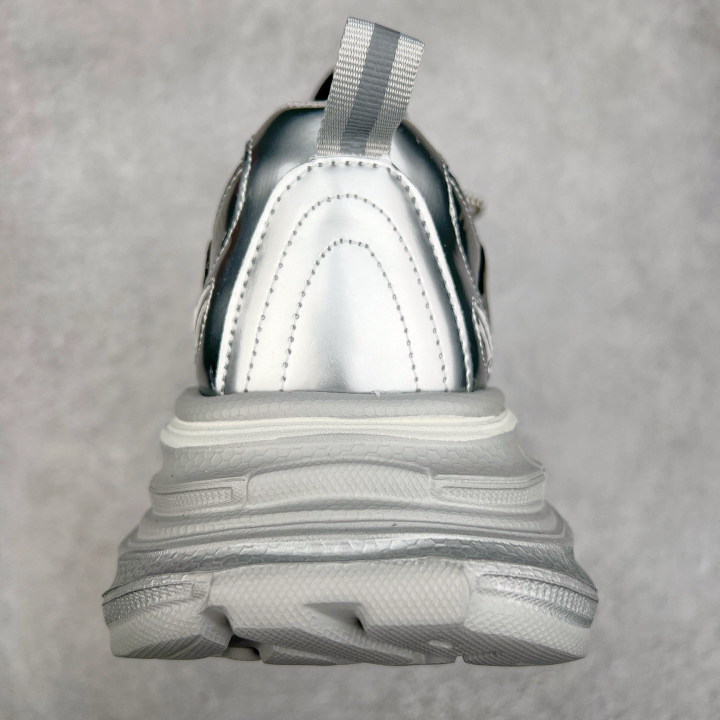 图片[8]-GG-CC Chunky Low白鹿同款独星球 2024新款GGCC低帮复古厚底增高老爹鞋 时髦look轻松定格 不费力展现率性氛围 原版正确大底 高档银盒 酷帅机能风不规则设计大底 8CM 增高厚底 大长腿既视感轻松拿捏 货号：G24X9833 尺码：35 36 37 38 39 40-选品中心