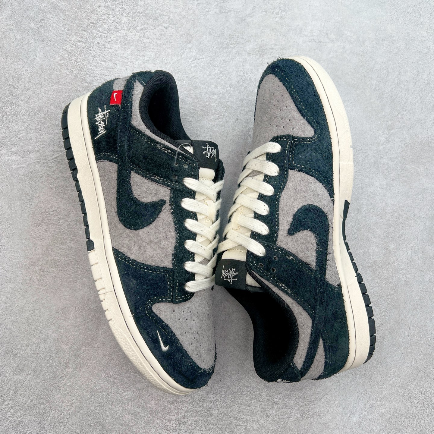 图片[3]-NK Dunk Low 定制配色 MM1089-028 大厂出品 极力推荐 原装头层材料 独家版型蒸餾加工帶來的是更好的视觉和脚感体验大厂纯原品质出货 清洁度 电绣工艺 皮料切割干净无任何毛边 细节完美 尺码：36 36.5 37.5 38 38.5 39 40 40.5 41 42 42.5 43 44 44.5 45-选品中心