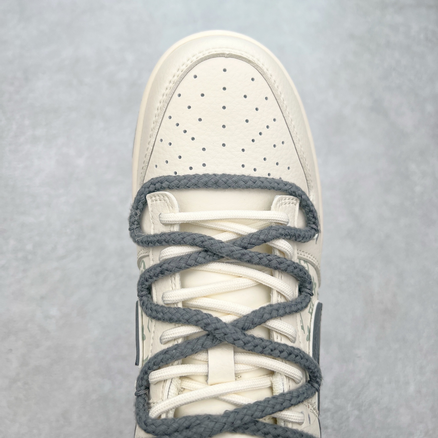 图片[4]-NK Dunk Low 定制配色 SJ2068-262 大厂出品 极力推荐 原装头层材料 独家版型蒸餾加工帶來的是更好的视觉和脚感体验大厂纯原品质出货 清洁度 电绣工艺 皮料切割干净无任何毛边 细节完美 尺码：36 36.5 37.5 38 38.5 39 40 40.5 41 42 42.5 43 44 44.5 45-选品中心