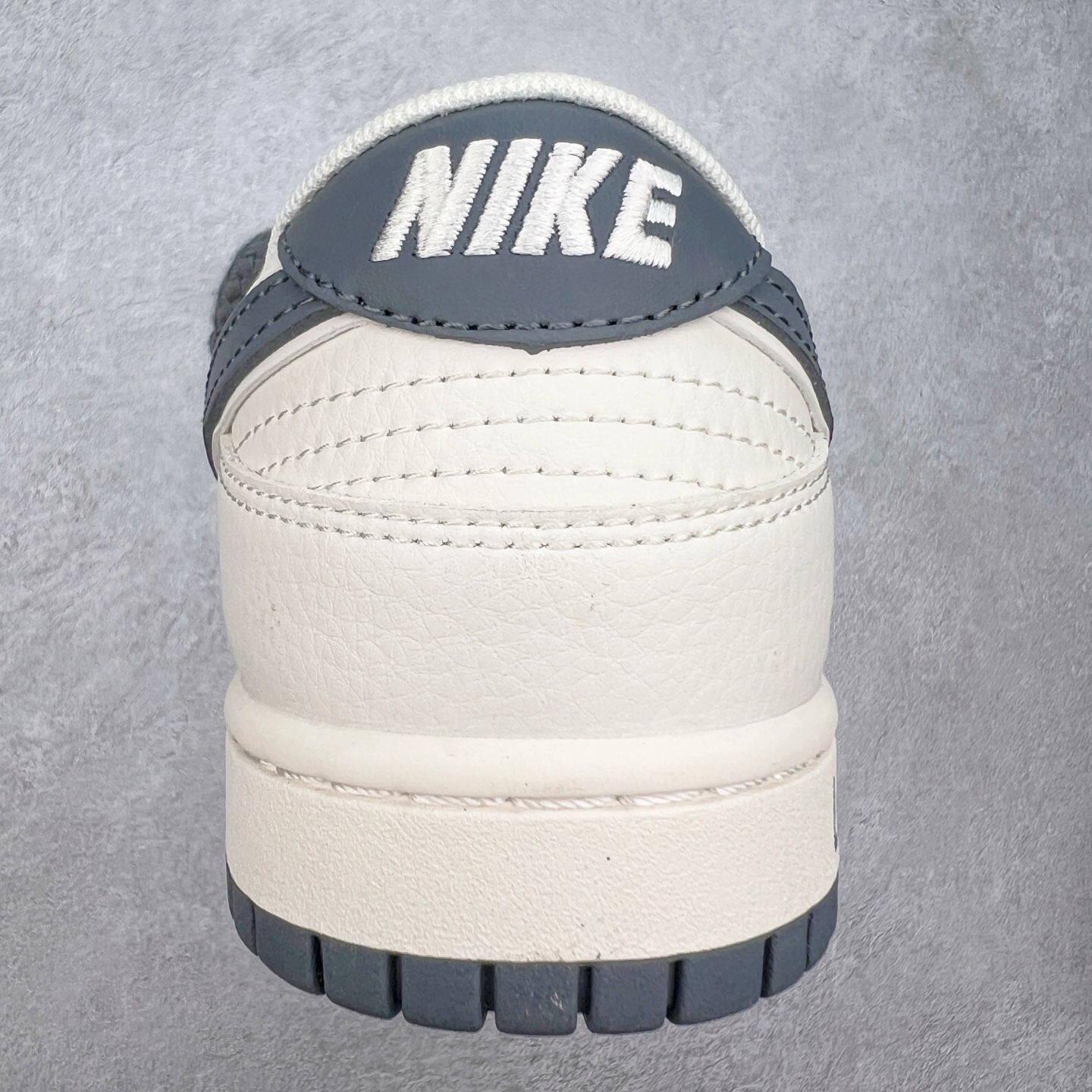 图片[8]-NK Dunk Low 定制配色 SJ2068-262 大厂出品 极力推荐 原装头层材料 独家版型蒸餾加工帶來的是更好的视觉和脚感体验大厂纯原品质出货 清洁度 电绣工艺 皮料切割干净无任何毛边 细节完美 尺码：36 36.5 37.5 38 38.5 39 40 40.5 41 42 42.5 43 44 44.5 45-选品中心