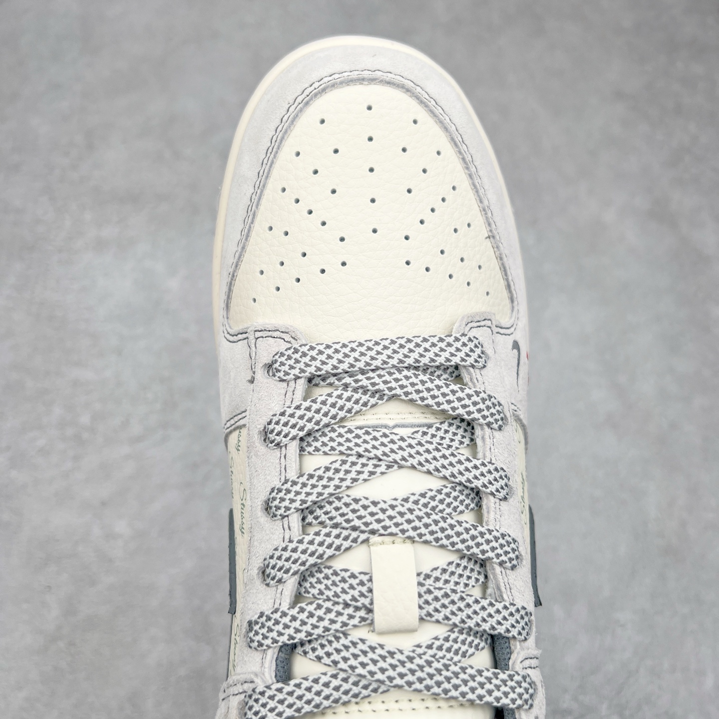 图片[4]-NK Dunk Low 定制配色 YX5066-219 大厂出品 极力推荐 原装头层材料 独家版型蒸餾加工帶來的是更好的视觉和脚感体验大厂纯原品质出货 清洁度 电绣工艺 皮料切割干净无任何毛边 细节完美 尺码：36 36.5 37.5 38 38.5 39 40 40.5 41 42 42.5 43 44 44.5 45-选品中心