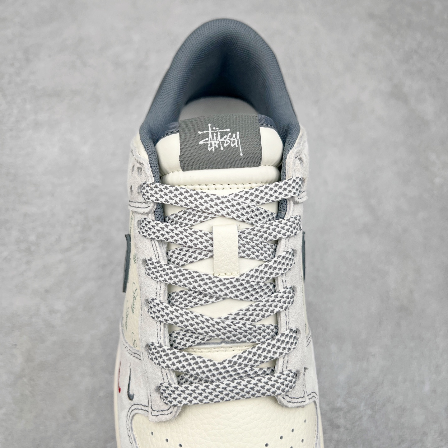 图片[5]-NK Dunk Low 定制配色 YX5066-219 大厂出品 极力推荐 原装头层材料 独家版型蒸餾加工帶來的是更好的视觉和脚感体验大厂纯原品质出货 清洁度 电绣工艺 皮料切割干净无任何毛边 细节完美 尺码：36 36.5 37.5 38 38.5 39 40 40.5 41 42 42.5 43 44 44.5 45-选品中心