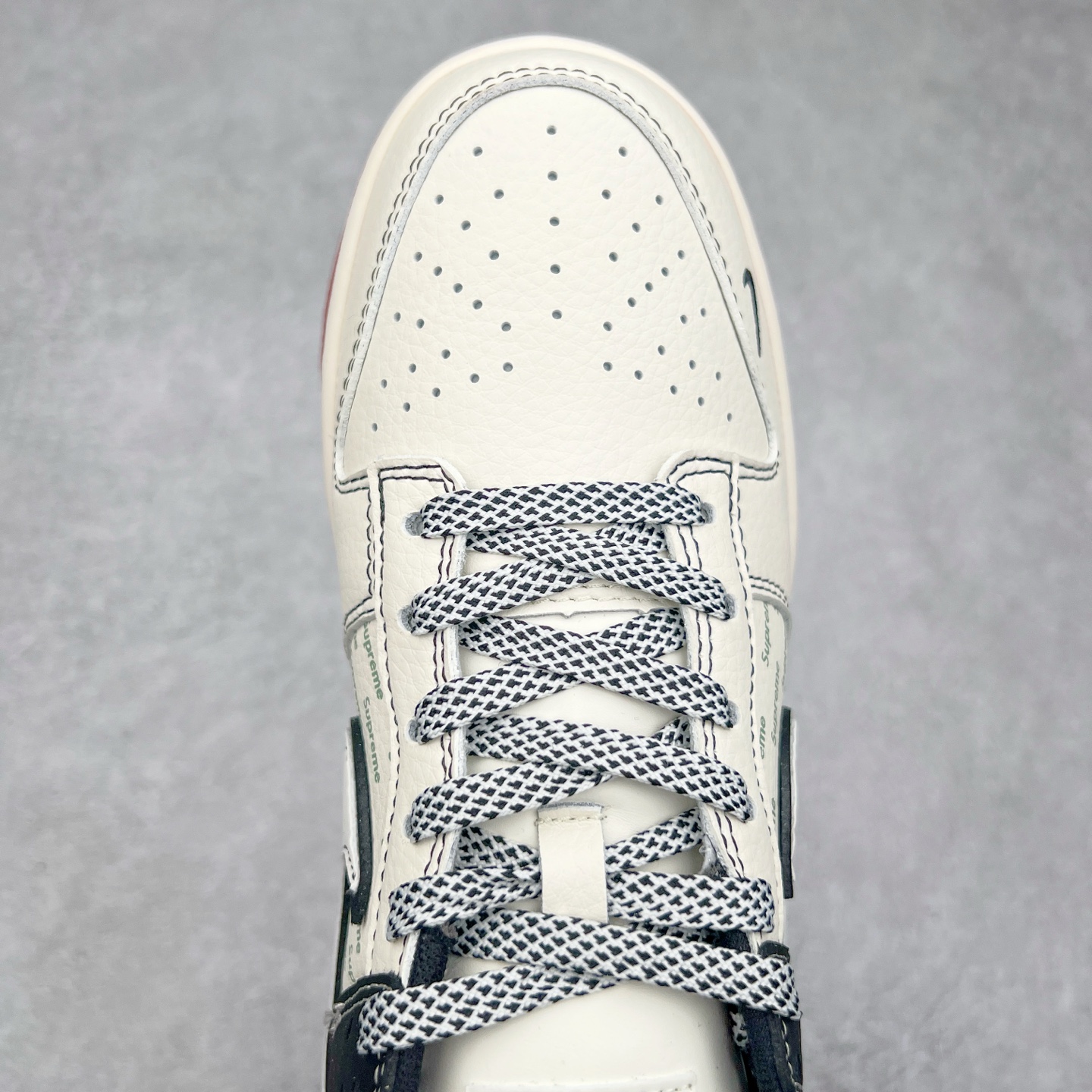 图片[4]-NK Dunk Low 定制配色 XS6089-504 大厂出品 极力推荐 原装头层材料 独家版型蒸餾加工帶來的是更好的视觉和脚感体验大厂纯原品质出货 清洁度 电绣工艺 皮料切割干净无任何毛边 细节完美 尺码：36 36.5 37.5 38 38.5 39 40 40.5 41 42 42.5 43 44 44.5 45-选品中心