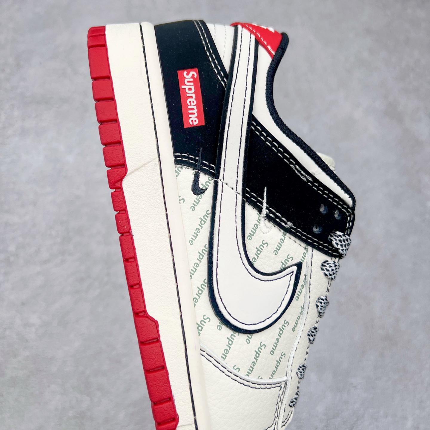 图片[6]-NK Dunk Low 定制配色 XS6089-504 大厂出品 极力推荐 原装头层材料 独家版型蒸餾加工帶來的是更好的视觉和脚感体验大厂纯原品质出货 清洁度 电绣工艺 皮料切割干净无任何毛边 细节完美 尺码：36 36.5 37.5 38 38.5 39 40 40.5 41 42 42.5 43 44 44.5 45-选品中心