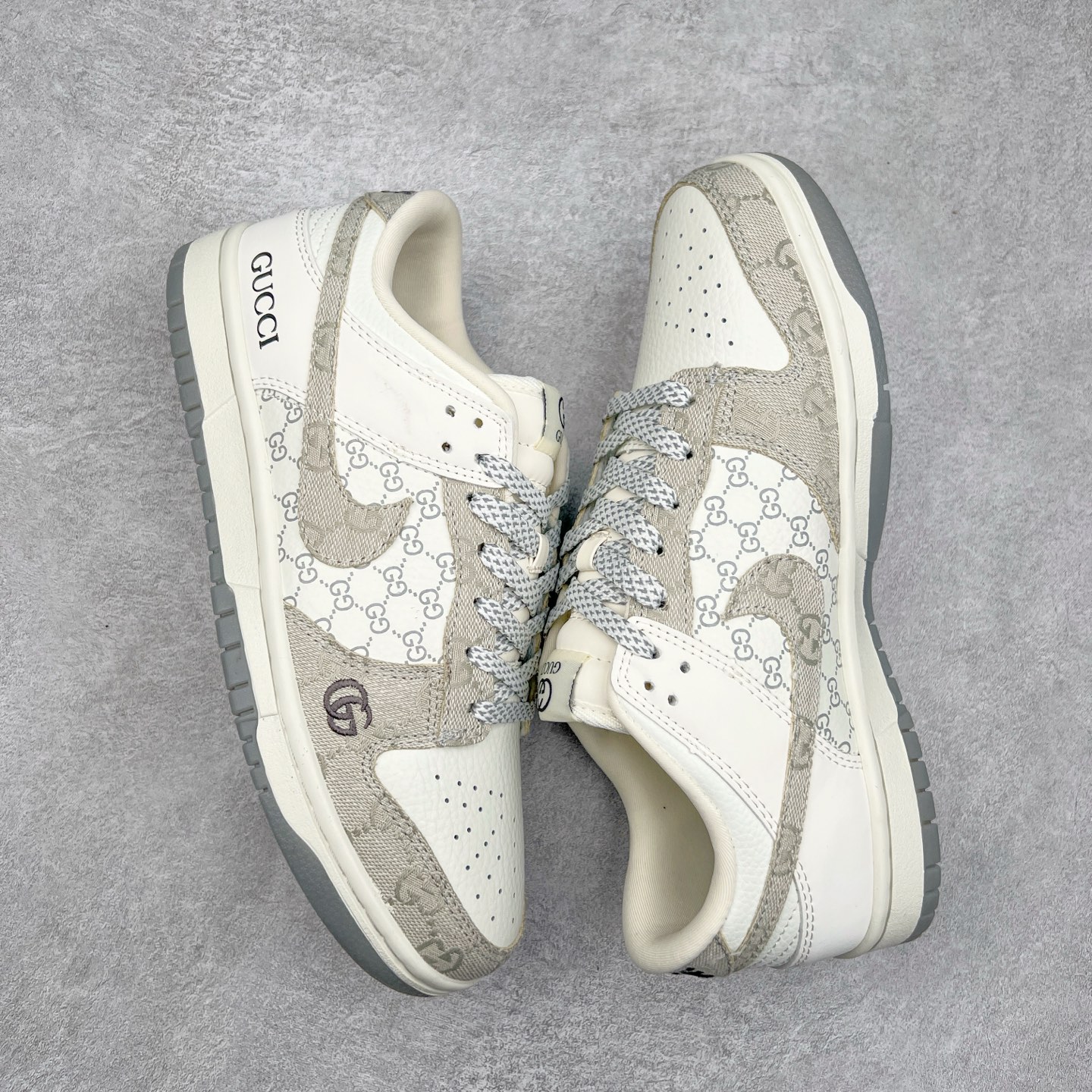 图片[3]-NK Dunk Low 定制配色 CH8311-239 大厂出品 极力推荐 原装头层材料 独家版型蒸餾加工帶來的是更好的视觉和脚感体验大厂纯原品质出货 清洁度 电绣工艺 皮料切割干净无任何毛边 细节完美 尺码：36 36.5 37.5 38 38.5 39 40 40.5 41 42 42.5 43 44 44.5 45-选品中心