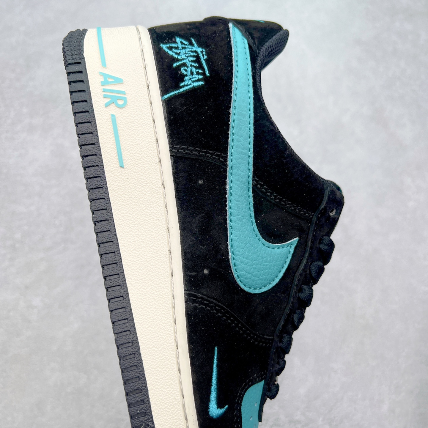 图片[6]-NK Air Force 1´07 Low 空军一号低帮百搭休闲运动板鞋 CW2288-111 柔软、弹性十足的缓震性能和出色的中底设计 横跨复古与现代的外型结合 造就出风靡全球 三十多年的Force 1 直到今天还深受青睐 尺码：36 36.5 37.5 38 38.5 39 40 40.5 41 42 42.5 43 44 44.5 45-选品中心