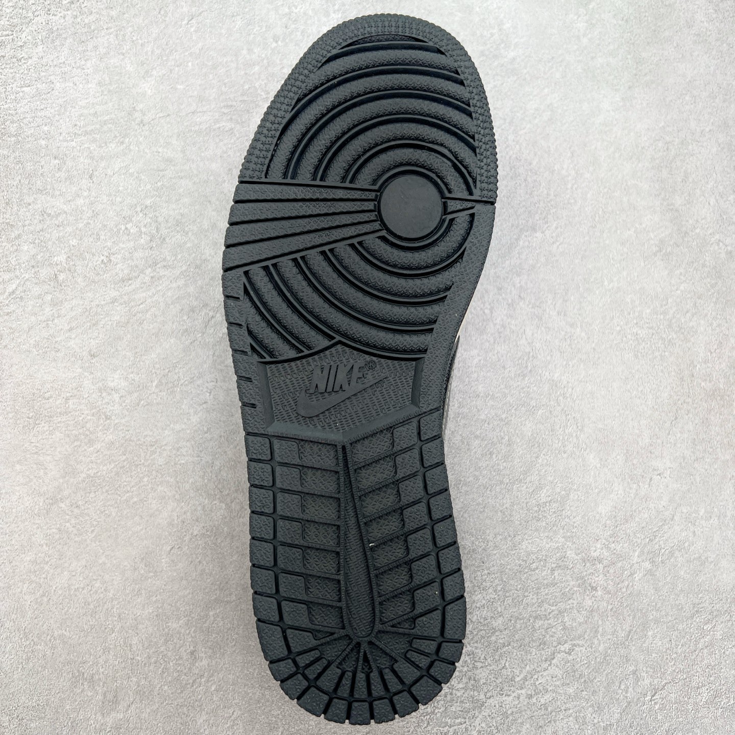 图片[9]-TS x Air Jordan AJ1 Low 倒钩低帮联名定制配色 XS2024-003 原厂内置气垫魔块 A模大底 头层小牛皮 鞋舌AJ原厂专用牛津布+AJ专用反口珍珠布+原厂无杂质高弹内里海棉+特殊封边弹力鞋带 尺码：36 36.5 37.5 38 38.5 39 40 40.5 41 42 42.5 43 44 44.5 45 46 47.5-选品中心