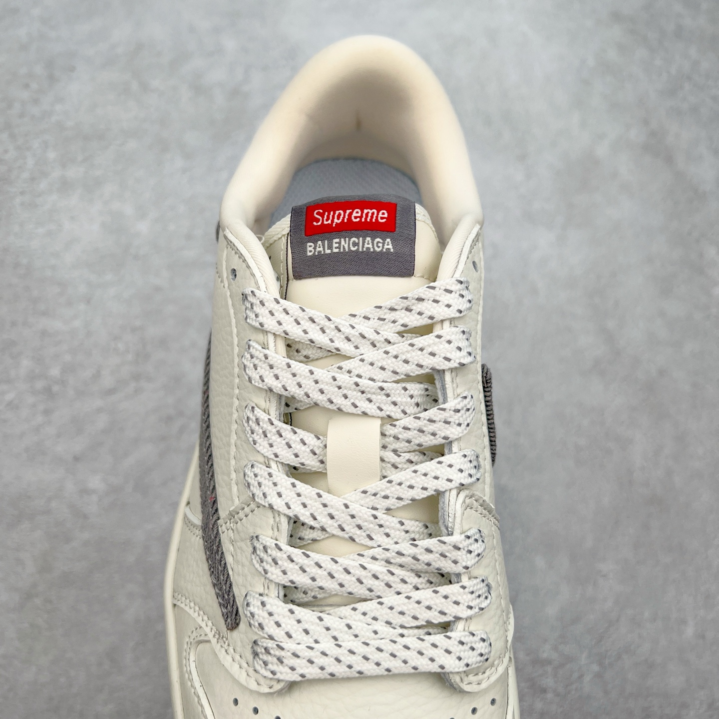 图片[5]-TS x Air Jordan AJ1 Low 倒钩低帮联名定制配色 FC1688-212 原厂内置气垫魔块 A模大底 头层小牛皮 鞋舌AJ原厂专用牛津布+AJ专用反口珍珠布+原厂无杂质高弹内里海棉+特殊封边弹力鞋带 尺码：36 36.5 37.5 38 38.5 39 40 40.5 41 42 42.5 43 44 44.5 45 46 47.5-选品中心