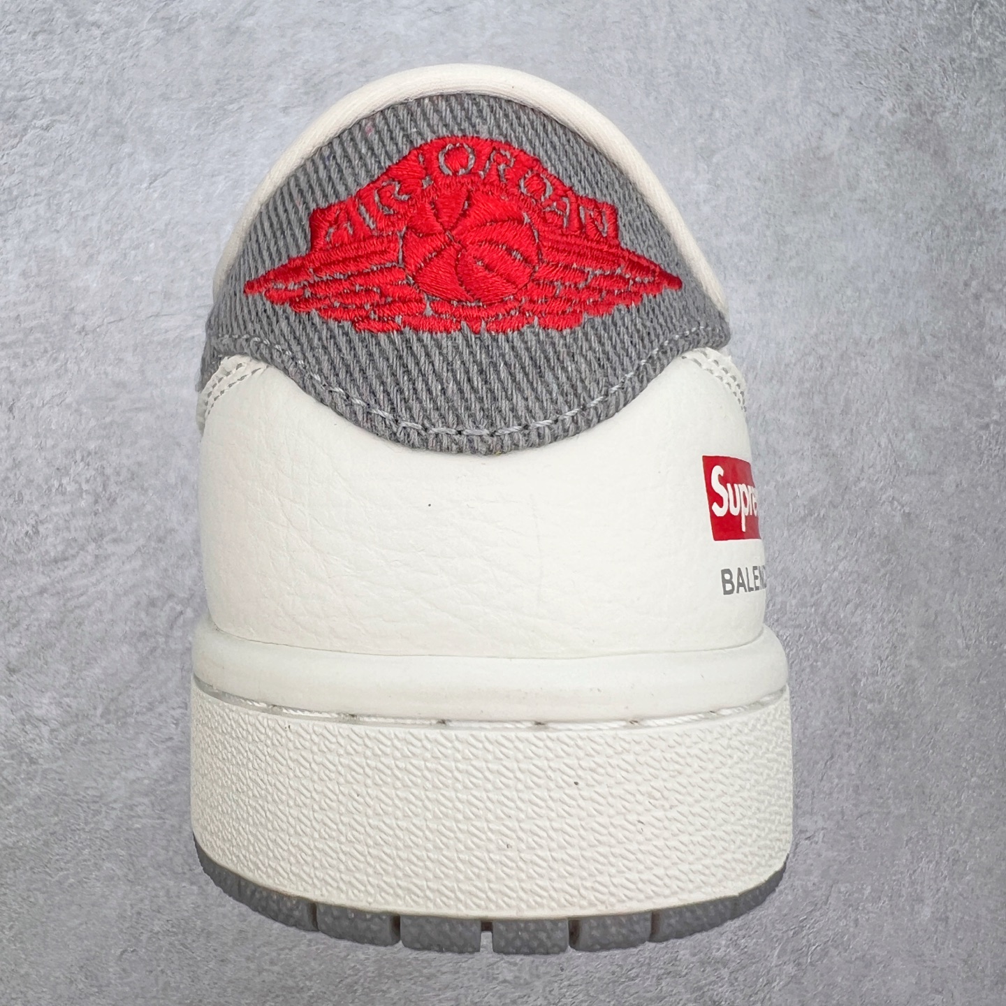 图片[8]-TS x Air Jordan AJ1 Low 倒钩低帮联名定制配色 FC1688-212 原厂内置气垫魔块 A模大底 头层小牛皮 鞋舌AJ原厂专用牛津布+AJ专用反口珍珠布+原厂无杂质高弹内里海棉+特殊封边弹力鞋带 尺码：36 36.5 37.5 38 38.5 39 40 40.5 41 42 42.5 43 44 44.5 45 46 47.5-选品中心