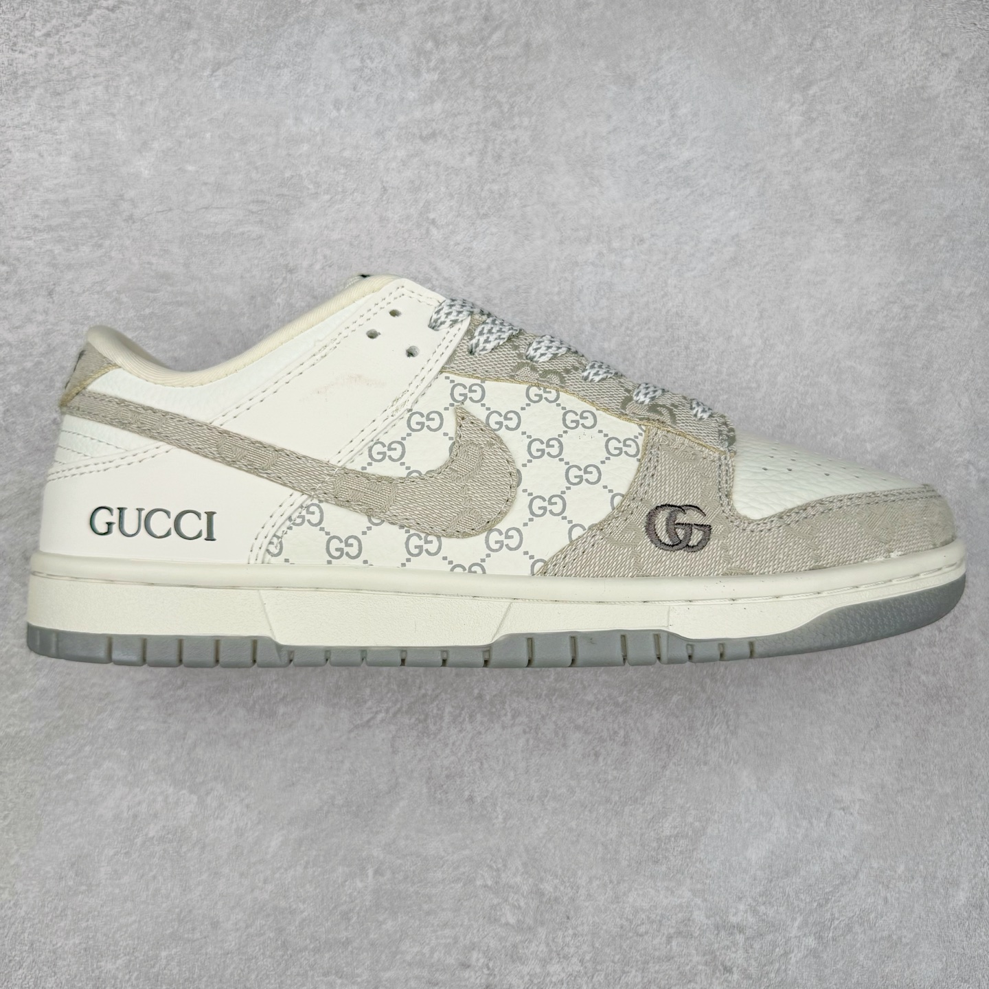 NK Dunk Low 定制配色 CH8311-239 大厂出品 极力推荐 原装头层材料 独家版型蒸餾加工帶來的是更好的视觉和脚感体验大厂纯原品质出货 清洁度 电绣工艺 皮料切割干净无任何毛边 细节完美 尺码：36 36.5 37.5 38 38.5 39 40 40.5 41 42 42.5 43 44 44.5 45-选品中心