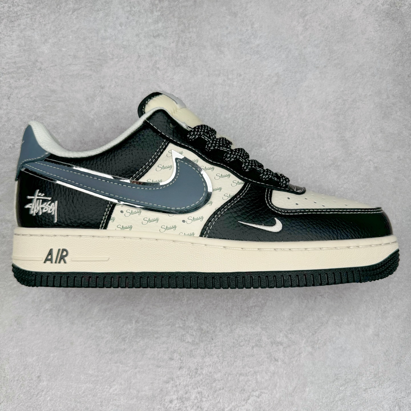 NK Air Force 1´07 Low 空军一号低帮百搭休闲运动板鞋 XZ6188-199 柔软、弹性十足的缓震性能和出色的中底设计 横跨复古与现代的外型结合 造就出风靡全球 三十多年的Force 1 直到今天还深受青睐 尺码：36 36.5 37.5 38 38.5 39 40 40.5 41 42 42.5 43 44 44.5 45-选品中心