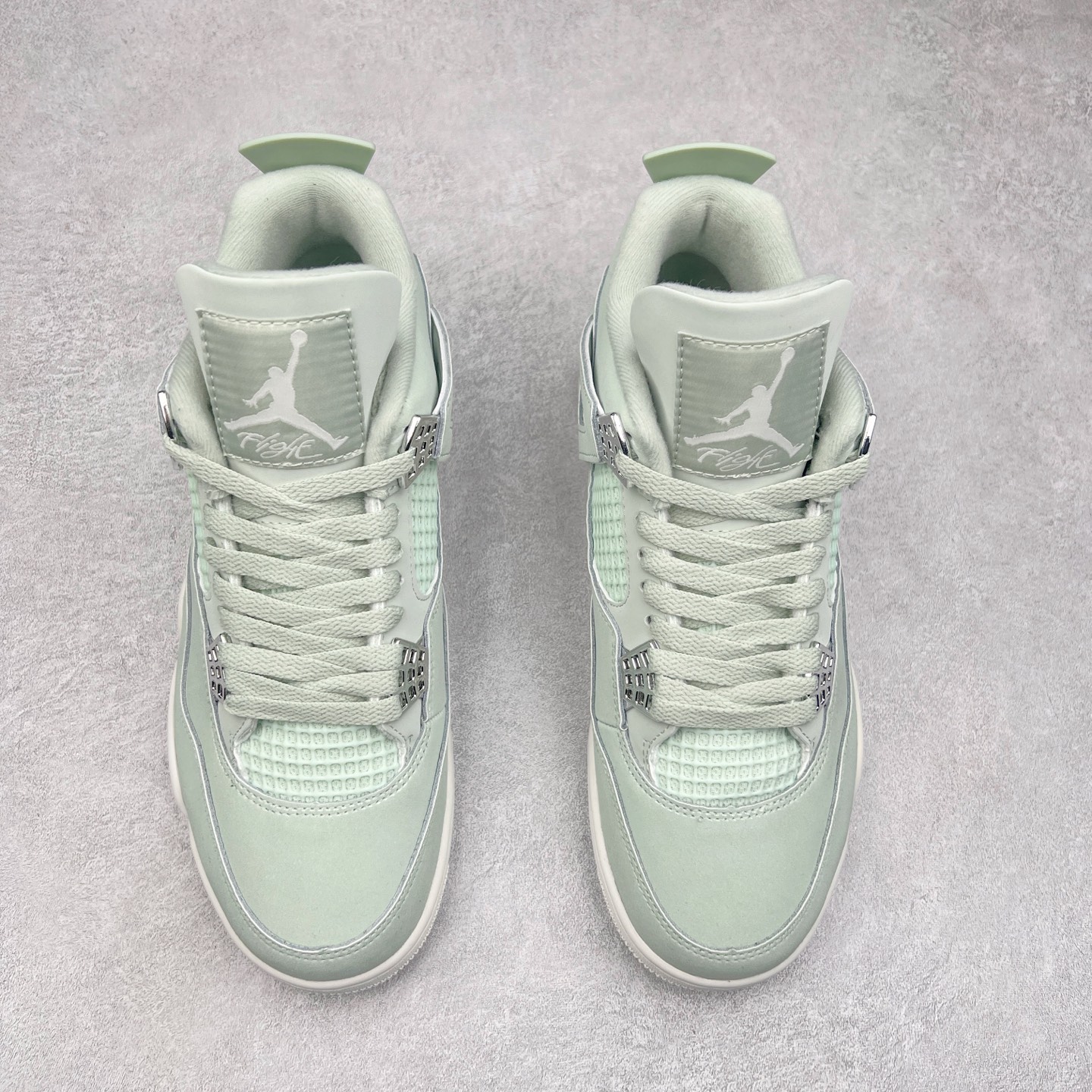 图片[2]-＃F版 Air Jordan AJ4 Retro \\\” Fear \\\” 黑白恐惧 复刻2024版 FQ8138-002 大厂出品 全头层加持 原鞋原楦原纸板同源开发 完美呈现乔4的版型 内侧正确双色网格 还原细节 原厂皮料 正确气垫颜色 正确网格工艺 正确拉帮工艺 全鞋原装材料制作 原档案原模具打造 支持全方位与正品对比 尺码：36 36.5 37.5 38 38.5 39 40 40.5 41 42 42.5 43 44 44.5 45 46 47.5-选品中心