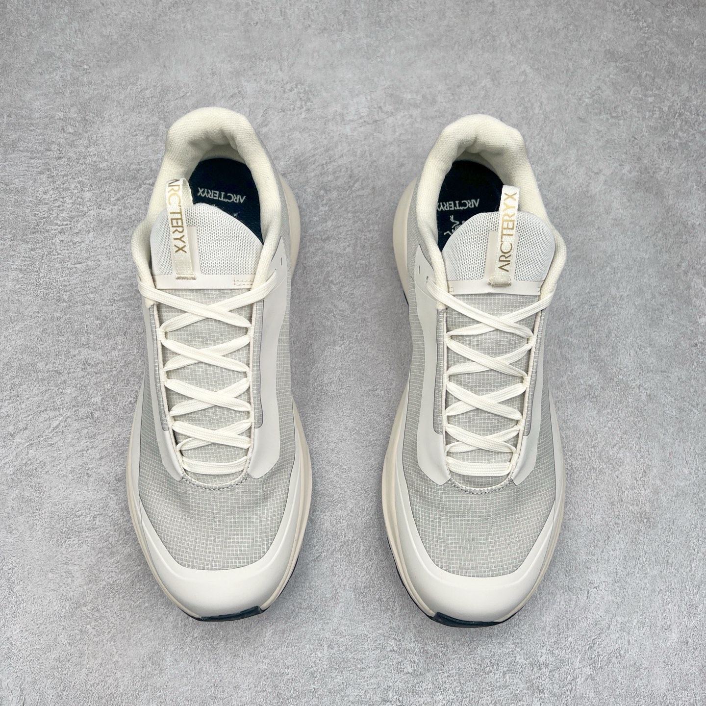 图片[2]-＃HP Arcteryx Norvan LD 4 GTX Hardloopschoen 始祖鸟户外防水透气低帮徒步登山鞋 Arcteryx中文名始祖鸟 加拿大户外服饰品牌 1989年创立于加拿大温哥华 始祖鸟来自加拿大海岸山脉 植根高山的专业户外品牌 始终秉承对精湛设计和工艺孜孜以求的准则 从1989年创立至今 Arcteryx始终不断在产品设计与做工上不惜工本 以满足始祖鸟的标准 品质、设计以及精简的理念造就了其良好的性能 并能满足严苛环境下的使用需求 尺码：39 40 41 42 43 44 45-选品中心