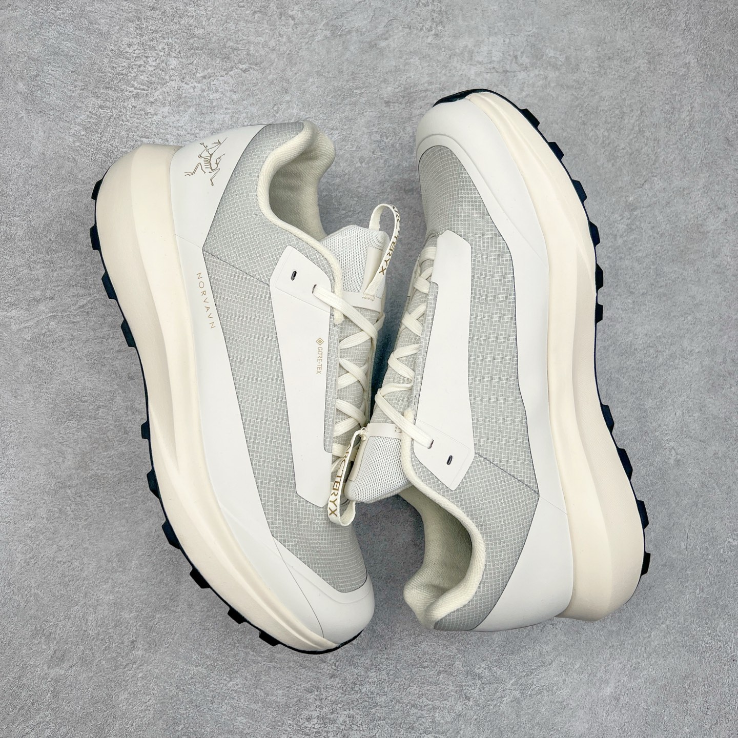 图片[3]-＃HP Arcteryx Norvan LD 4 GTX Hardloopschoen 始祖鸟户外防水透气低帮徒步登山鞋 Arcteryx中文名始祖鸟 加拿大户外服饰品牌 1989年创立于加拿大温哥华 始祖鸟来自加拿大海岸山脉 植根高山的专业户外品牌 始终秉承对精湛设计和工艺孜孜以求的准则 从1989年创立至今 Arcteryx始终不断在产品设计与做工上不惜工本 以满足始祖鸟的标准 品质、设计以及精简的理念造就了其良好的性能 并能满足严苛环境下的使用需求 尺码：39 40 41 42 43 44 45-选品中心