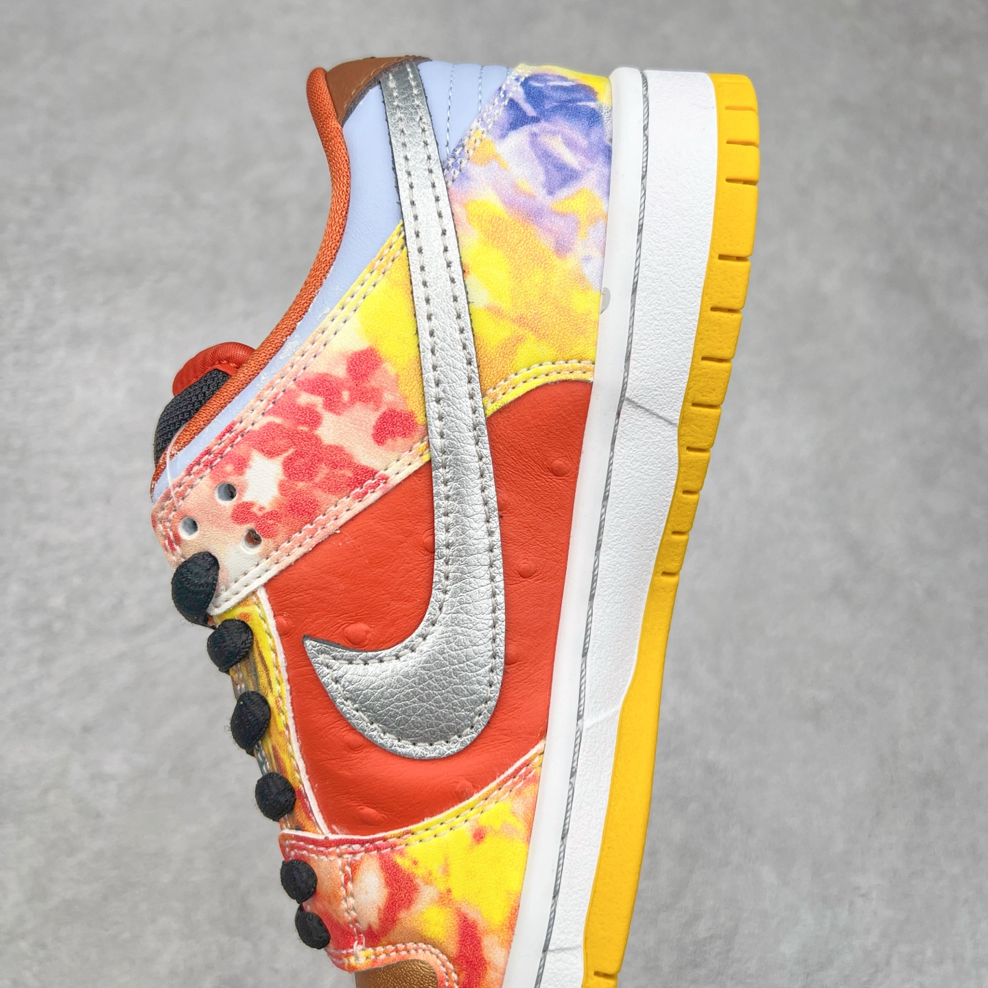 图片[7]-＃GT纯原特价福利 NK SB Dunk Low 系列 注意价格再次下调 之前3XX的东西 白菜价终极捡漏 全套原楦原模倾力打造完美版型 原厂Sadesa D7 皮料 细纹排气孔完全一致 独家原厂航空铝磨具打磨大底 鞋头坡度极致还原 无解鞋型 原盒原配 圈内天花板工艺 原厂冲刀 超高清洁度 全鞋零毛边皮料切割 采用原厂百宏鞋带以及原厂百宏织唛舌标 内标可供原厂几率过验 原厂中底布点胶 原厂中底布拉帮走线遵循公司 实拍调校N版已经零色差零失真 百分百还原实物色彩所见即所得 不存在货不对板色差等低级问题 选购参考实物拍摄 不混卖不参货 只用心做好货严格选品 承诺混一赔十 尺码对应库存明细‼️-选品中心