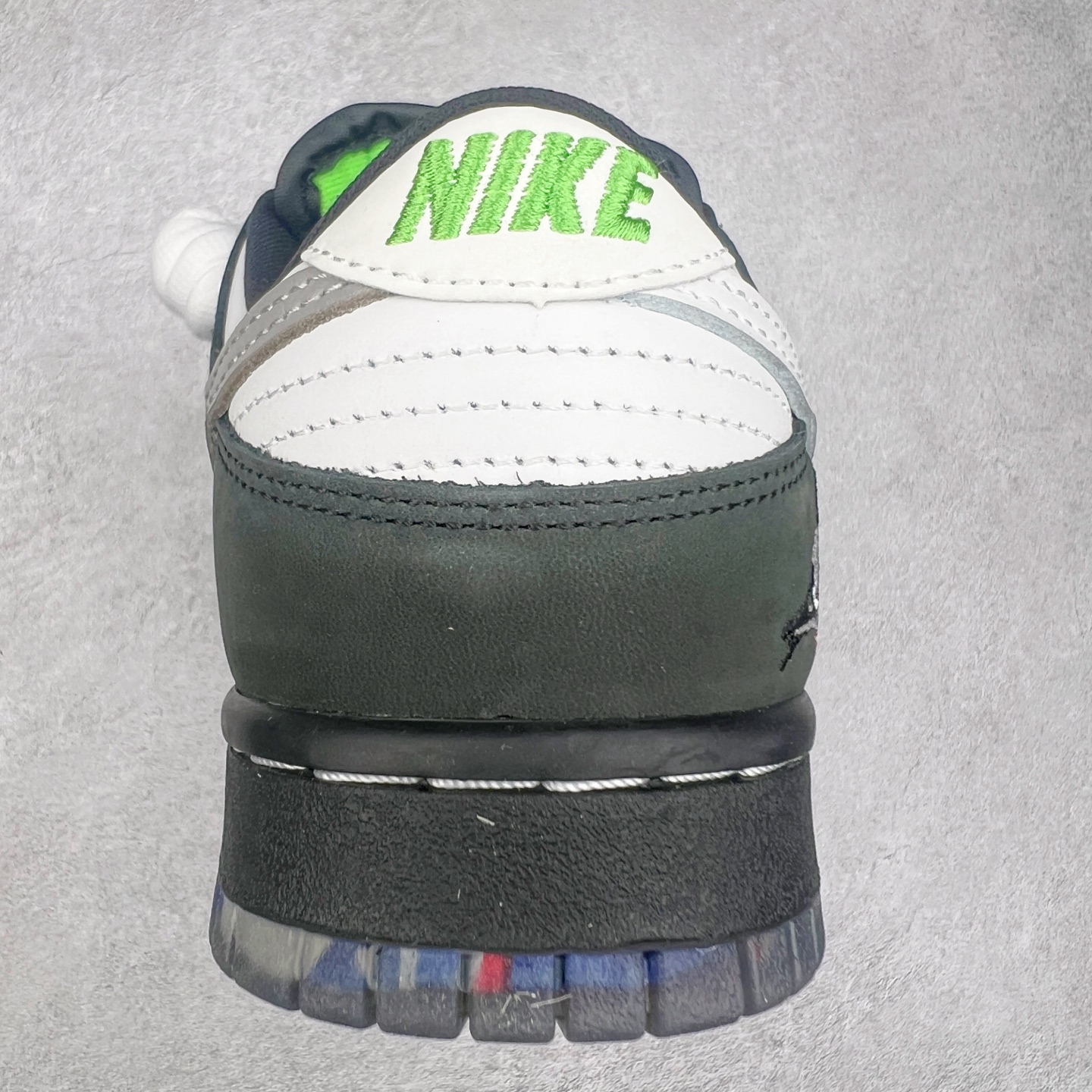 图片[8]-＃GT纯原特价福利 NK SB Dunk Low 系列 注意价格再次下调 之前3XX的东西 白菜价终极捡漏 全套原楦原模倾力打造完美版型 原厂Sadesa D7 皮料 细纹排气孔完全一致 独家原厂航空铝磨具打磨大底 鞋头坡度极致还原 无解鞋型 原盒原配 圈内天花板工艺 原厂冲刀 超高清洁度 全鞋零毛边皮料切割 采用原厂百宏鞋带以及原厂百宏织唛舌标 内标可供原厂几率过验 原厂中底布点胶 原厂中底布拉帮走线遵循公司 实拍调校N版已经零色差零失真 百分百还原实物色彩所见即所得 不存在货不对板色差等低级问题 选购参考实物拍摄 不混卖不参货 只用心做好货严格选品 承诺混一赔十 尺码对应库存明细‼️-选品中心