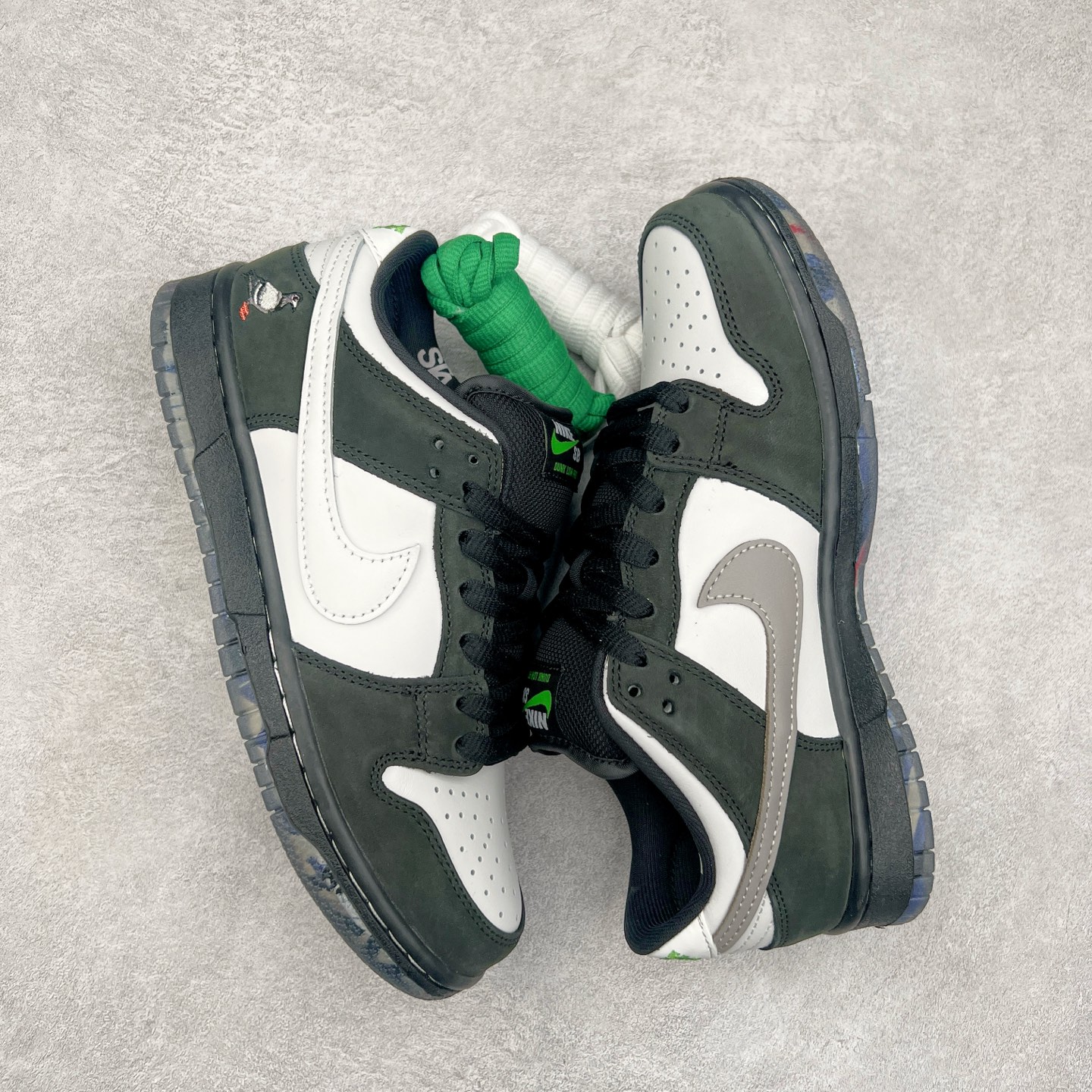 图片[3]-＃GT纯原特价福利 NK SB Dunk Low 系列 注意价格再次下调 之前3XX的东西 白菜价终极捡漏 全套原楦原模倾力打造完美版型 原厂Sadesa D7 皮料 细纹排气孔完全一致 独家原厂航空铝磨具打磨大底 鞋头坡度极致还原 无解鞋型 原盒原配 圈内天花板工艺 原厂冲刀 超高清洁度 全鞋零毛边皮料切割 采用原厂百宏鞋带以及原厂百宏织唛舌标 内标可供原厂几率过验 原厂中底布点胶 原厂中底布拉帮走线遵循公司 实拍调校N版已经零色差零失真 百分百还原实物色彩所见即所得 不存在货不对板色差等低级问题 选购参考实物拍摄 不混卖不参货 只用心做好货严格选品 承诺混一赔十 尺码对应库存明细‼️-选品中心