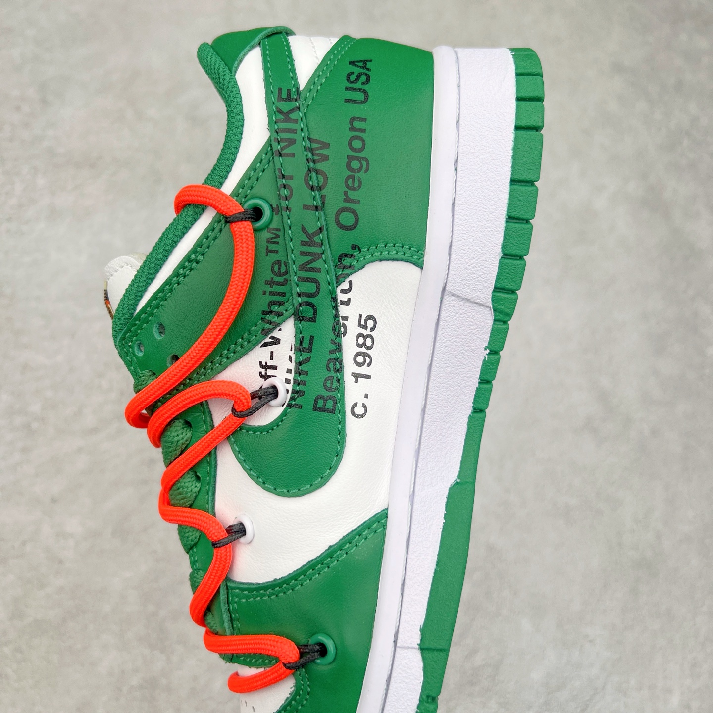 图片[7]-＃GT纯原特价福利 NK SB Dunk Low 系列 注意价格再次下调 之前3XX的东西 白菜价终极捡漏 全套原楦原模倾力打造完美版型 原厂Sadesa D7 皮料 细纹排气孔完全一致 独家原厂航空铝磨具打磨大底 鞋头坡度极致还原 无解鞋型 原盒原配 圈内天花板工艺 原厂冲刀 超高清洁度 全鞋零毛边皮料切割 采用原厂百宏鞋带以及原厂百宏织唛舌标 内标可供原厂几率过验 原厂中底布点胶 原厂中底布拉帮走线遵循公司 实拍调校N版已经零色差零失真 百分百还原实物色彩所见即所得 不存在货不对板色差等低级问题 选购参考实物拍摄 不混卖不参货 只用心做好货严格选品 承诺混一赔十 尺码对应库存明细‼️-选品中心