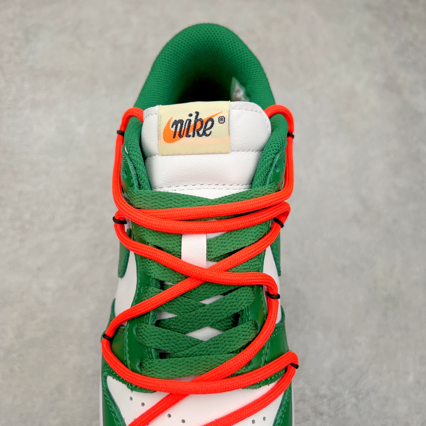 图片[5]-＃GT纯原特价福利 NK SB Dunk Low 系列 注意价格再次下调 之前3XX的东西 白菜价终极捡漏 全套原楦原模倾力打造完美版型 原厂Sadesa D7 皮料 细纹排气孔完全一致 独家原厂航空铝磨具打磨大底 鞋头坡度极致还原 无解鞋型 原盒原配 圈内天花板工艺 原厂冲刀 超高清洁度 全鞋零毛边皮料切割 采用原厂百宏鞋带以及原厂百宏织唛舌标 内标可供原厂几率过验 原厂中底布点胶 原厂中底布拉帮走线遵循公司 实拍调校N版已经零色差零失真 百分百还原实物色彩所见即所得 不存在货不对板色差等低级问题 选购参考实物拍摄 不混卖不参货 只用心做好货严格选品 承诺混一赔十 尺码对应库存明细‼️-选品中心