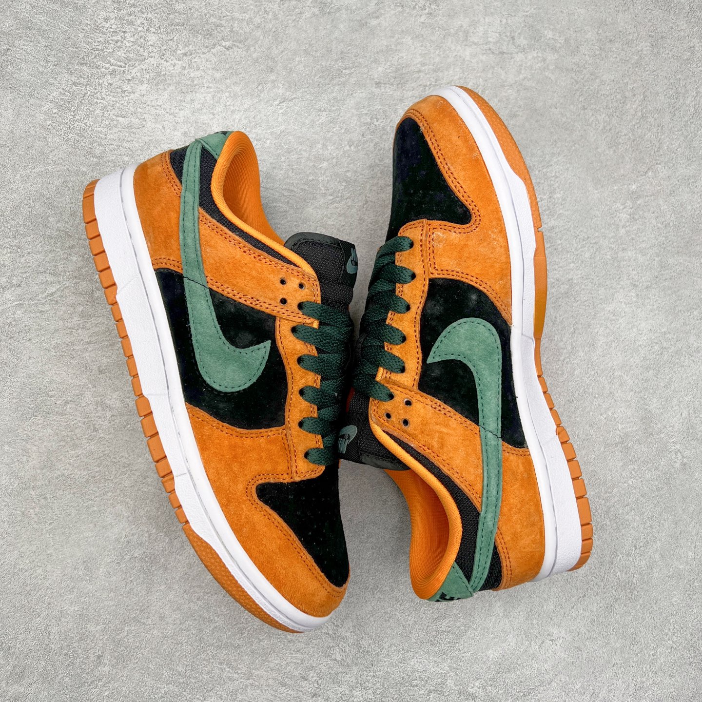 图片[3]-＃GT纯原特价福利 NK SB Dunk Low 系列 注意价格再次下调 之前3XX的东西 白菜价终极捡漏 全套原楦原模倾力打造完美版型 原厂Sadesa D7 皮料 细纹排气孔完全一致 独家原厂航空铝磨具打磨大底 鞋头坡度极致还原 无解鞋型 原盒原配 圈内天花板工艺 原厂冲刀 超高清洁度 全鞋零毛边皮料切割 采用原厂百宏鞋带以及原厂百宏织唛舌标 内标可供原厂几率过验 原厂中底布点胶 原厂中底布拉帮走线遵循公司 实拍调校N版已经零色差零失真 百分百还原实物色彩所见即所得 不存在货不对板色差等低级问题 选购参考实物拍摄 不混卖不参货 只用心做好货严格选品 承诺混一赔十 尺码对应库存明细‼️-选品中心