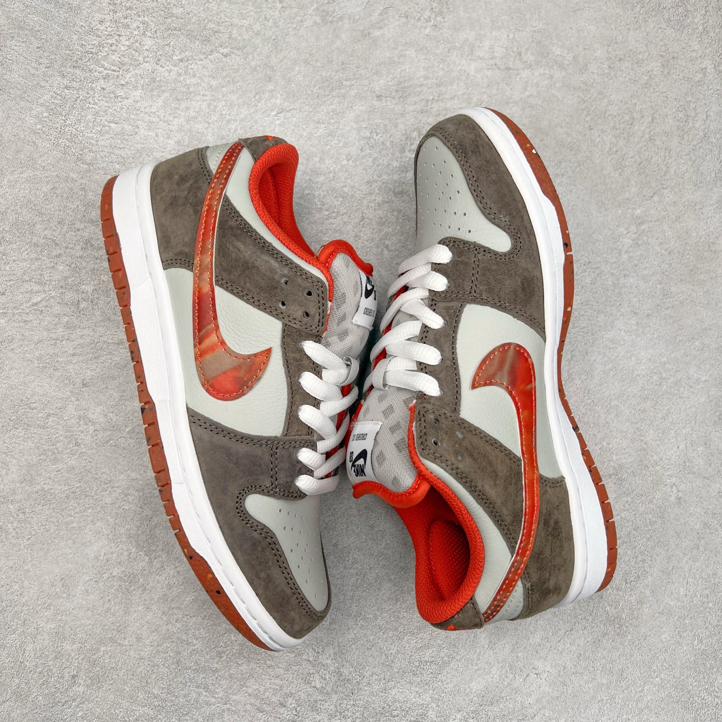 图片[3]-＃GT纯原特价福利 NK SB Dunk Low 系列 注意价格再次下调 之前3XX的东西 白菜价终极捡漏 全套原楦原模倾力打造完美版型 原厂Sadesa D7 皮料 细纹排气孔完全一致 独家原厂航空铝磨具打磨大底 鞋头坡度极致还原 无解鞋型 原盒原配 圈内天花板工艺 原厂冲刀 超高清洁度 全鞋零毛边皮料切割 采用原厂百宏鞋带以及原厂百宏织唛舌标 内标可供原厂几率过验 原厂中底布点胶 原厂中底布拉帮走线遵循公司 实拍调校N版已经零色差零失真 百分百还原实物色彩所见即所得 不存在货不对板色差等低级问题 选购参考实物拍摄 不混卖不参货 只用心做好货严格选品 承诺混一赔十 尺码对应库存明细‼️-选品中心