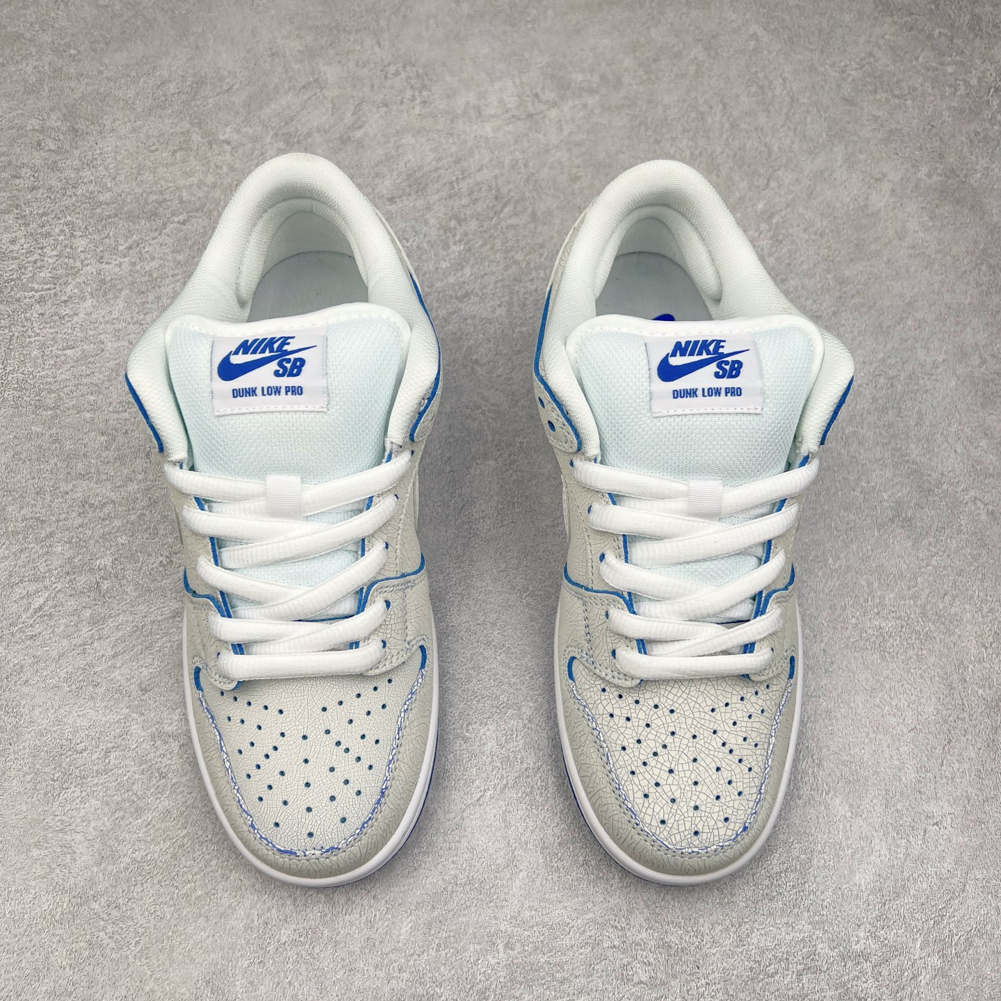 图片[2]-＃GT纯原特价福利 NK SB Dunk Low 系列 注意价格再次下调 之前3XX的东西 白菜价终极捡漏 全套原楦原模倾力打造完美版型 原厂Sadesa D7 皮料 细纹排气孔完全一致 独家原厂航空铝磨具打磨大底 鞋头坡度极致还原 无解鞋型 原盒原配 圈内天花板工艺 原厂冲刀 超高清洁度 全鞋零毛边皮料切割 采用原厂百宏鞋带以及原厂百宏织唛舌标 内标可供原厂几率过验 原厂中底布点胶 原厂中底布拉帮走线遵循公司 实拍调校N版已经零色差零失真 百分百还原实物色彩所见即所得 不存在货不对板色差等低级问题 选购参考实物拍摄 不混卖不参货 只用心做好货严格选品 承诺混一赔十 尺码对应库存明细‼️-选品中心