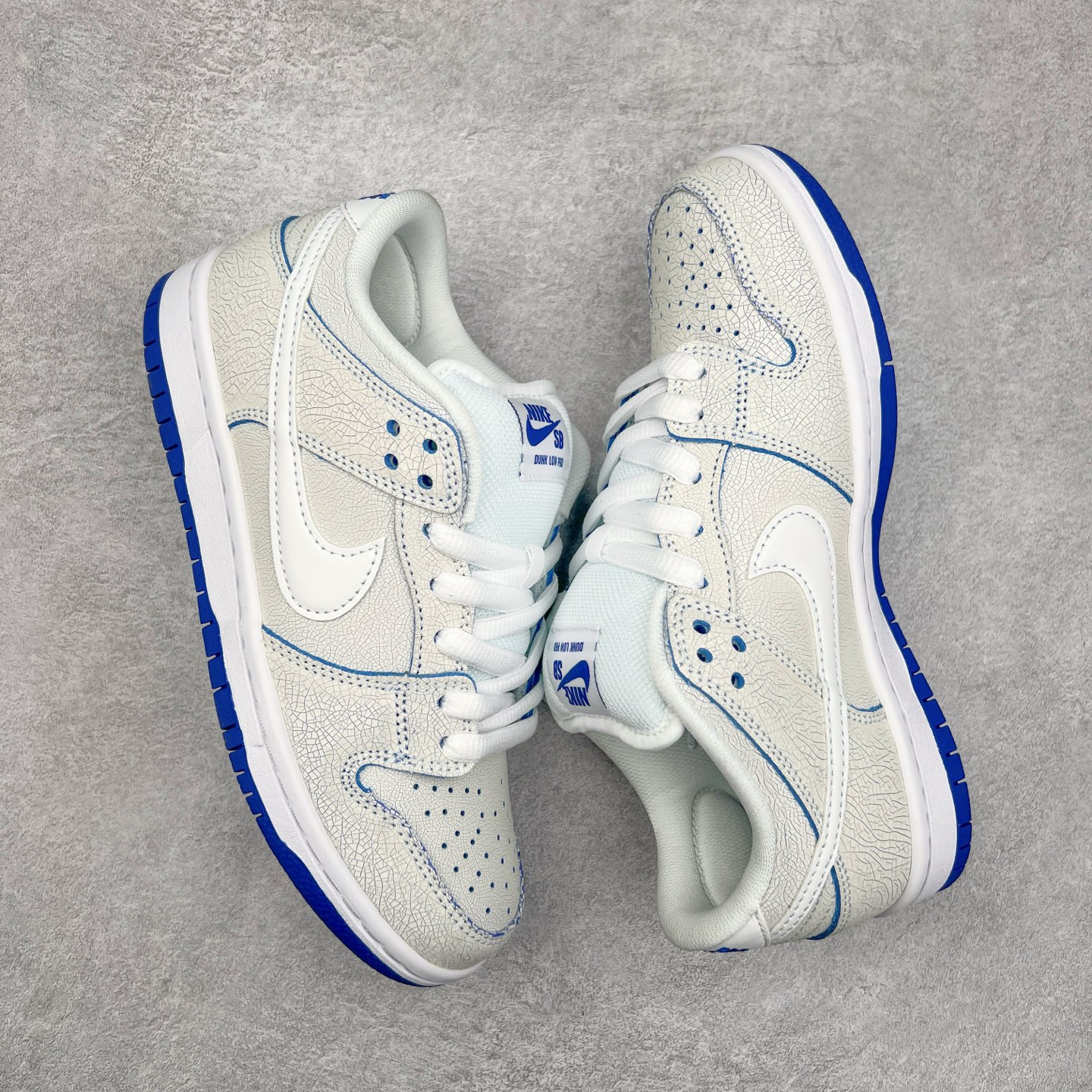 图片[3]-＃GT纯原特价福利 NK SB Dunk Low 系列 注意价格再次下调 之前3XX的东西 白菜价终极捡漏 全套原楦原模倾力打造完美版型 原厂Sadesa D7 皮料 细纹排气孔完全一致 独家原厂航空铝磨具打磨大底 鞋头坡度极致还原 无解鞋型 原盒原配 圈内天花板工艺 原厂冲刀 超高清洁度 全鞋零毛边皮料切割 采用原厂百宏鞋带以及原厂百宏织唛舌标 内标可供原厂几率过验 原厂中底布点胶 原厂中底布拉帮走线遵循公司 实拍调校N版已经零色差零失真 百分百还原实物色彩所见即所得 不存在货不对板色差等低级问题 选购参考实物拍摄 不混卖不参货 只用心做好货严格选品 承诺混一赔十 尺码对应库存明细‼️-选品中心