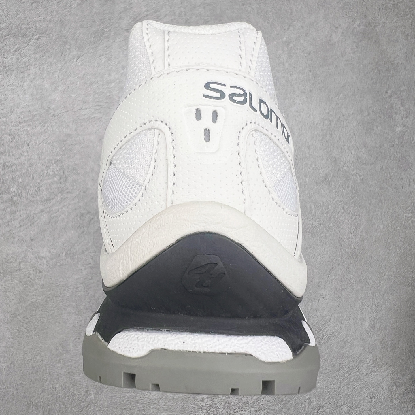 图片[8]-＃福利特价️ Salomon XT-QUEST ADV 萨洛蒙潮流越野机能户外功能鞋 纯原外贸平台特供订单 耗时半年巨作 全套原纸板楦头开发 原厂特供网布配套加持 确保原汁原味 完美呈现版型 原档数据独家私模五层组合大底 男女鞋同步官方开发至46.5 原装Ortholite轻量化鞋垫 中底布带钢印编号 原厂TPU锁扣 进口港宝加持 后跟自然饱满 还原公司包裹性 基于 SALOMON 初代 XT 鞋身造型并搭载 4D ADVANCED CHASSIS™ 大底打造而成 为这款 XT-QUEST 带来了多项足部控制与保护等功能性 如在运动过程中控制左右晃动的过程而提高稳定性、改善长途越野过程中足中到足尖的过渡、提高感知岩石的精确度以抵抗尖锐物体对脚底的伤害以及采用动态缓冲来增强穿着舒适感 从而减轻疲劳感 使 XT-QUEST 成为一双舒适且安全的户外之履 尺码：36 36.5 37.5 38 38.5 39 40 40.5 41 42 42.5 43 44 44.5 45-选品中心