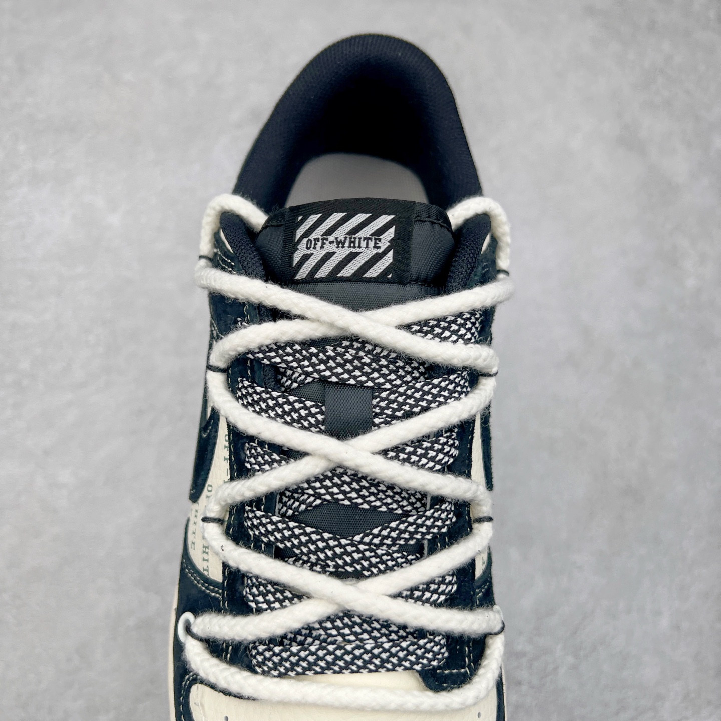 图片[5]-NK Dunk Low 定制配色 YX5066-226 大厂出品 极力推荐 原装头层材料 独家版型蒸餾加工帶來的是更好的视觉和脚感体验大厂纯原品质出货 清洁度 电绣工艺 皮料切割干净无任何毛边 细节完美 实拍调校N版已经零色差零失真 百分百还原实物色彩所见即所得 不存在货不对板色差等低级问题 选购参考实物拍摄 不混卖不参货 只用心做好货严格选品 承诺混一赔十 尺码：36 36.5 37.5 38 38.5 39 40 40.5 41 42 42.5 43 44 44.5 45 46-选品中心