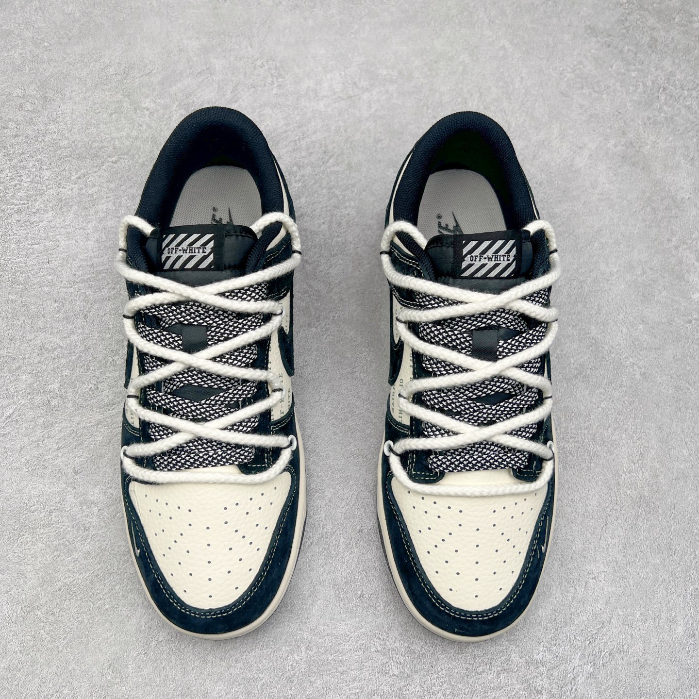 图片[2]-NK Dunk Low 定制配色 YX5066-226 大厂出品 极力推荐 原装头层材料 独家版型蒸餾加工帶來的是更好的视觉和脚感体验大厂纯原品质出货 清洁度 电绣工艺 皮料切割干净无任何毛边 细节完美 实拍调校N版已经零色差零失真 百分百还原实物色彩所见即所得 不存在货不对板色差等低级问题 选购参考实物拍摄 不混卖不参货 只用心做好货严格选品 承诺混一赔十 尺码：36 36.5 37.5 38 38.5 39 40 40.5 41 42 42.5 43 44 44.5 45 46-选品中心