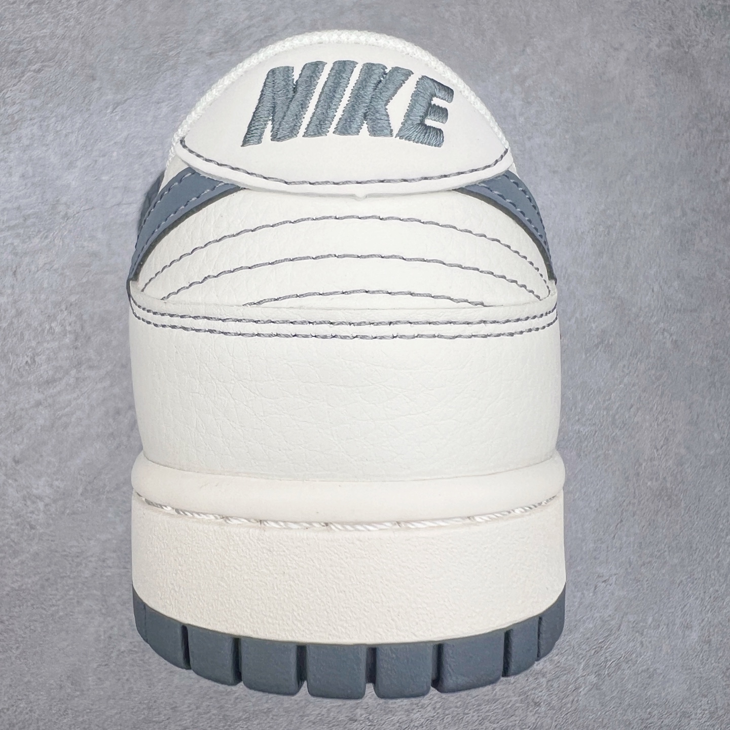 图片[8]-NK Dunk Low 定制配色 SJ2068-266 大厂出品 极力推荐 原装头层材料 独家版型蒸餾加工帶來的是更好的视觉和脚感体验大厂纯原品质出货 清洁度 电绣工艺 皮料切割干净无任何毛边 细节完美 实拍调校N版已经零色差零失真 百分百还原实物色彩所见即所得 不存在货不对板色差等低级问题 选购参考实物拍摄 不混卖不参货 只用心做好货严格选品 承诺混一赔十 尺码：36 36.5 37.5 38 38.5 39 40 40.5 41 42 42.5 43 44 44.5 45 46-选品中心