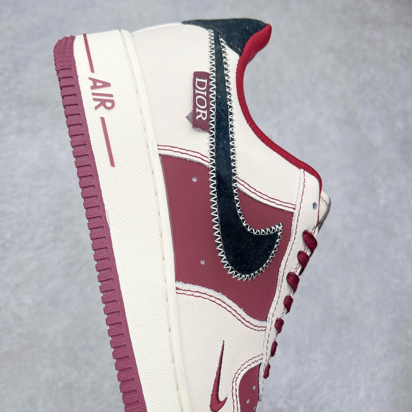 图片[6]-NK Air Force 1´07 Low 空军一号低帮百搭休闲运动板鞋 KK1988-046 柔软、弹性十足的缓震性能和出色的中底设计 横跨复古与现代的外型结合 造就出风靡全球 三十多年的Force 1 直到今天还深受青睐 实拍调校N版已经零色差零失真 百分百还原实物色彩所见即所得 不存在货不对板色差等低级问题 选购参考实物拍摄 不混卖不参货 只用心做好货严格选品 承诺混一赔十 尺码：36 36.5 37.5 38 38.5 39 40 40.5 41 42 42.5 43 44 44.5 45 46-选品中心