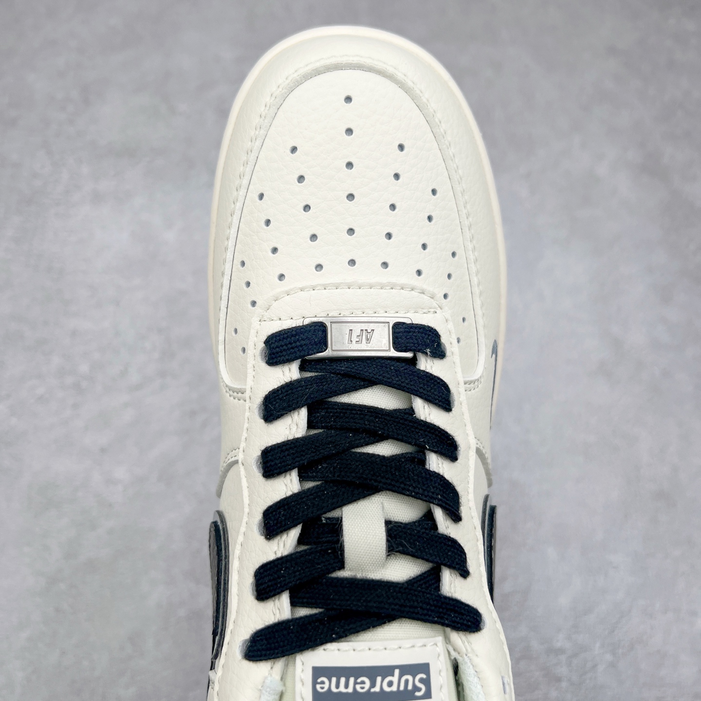 图片[4]-NK Air Force 1´07 Low 空军一号低帮百搭休闲运动板鞋 XZ6188-362 柔软、弹性十足的缓震性能和出色的中底设计 横跨复古与现代的外型结合 造就出风靡全球 三十多年的Force 1 直到今天还深受青睐 尺码：36 36.5 37.5 38 38.5 39 40 40.5 41 42 42.5 43 44 44.5 45-选品中心