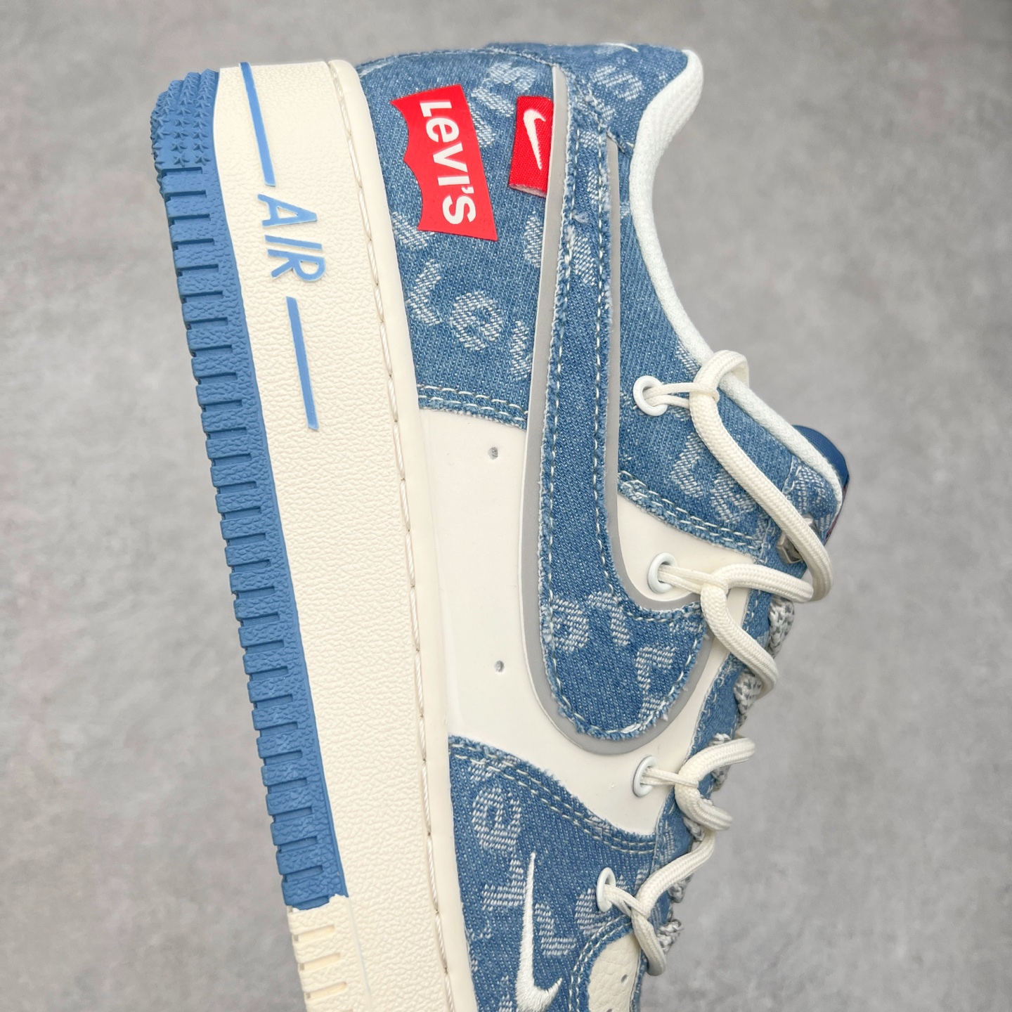 图片[6]-NK Air Force 1´07 Low 空军一号低帮百搭休闲运动板鞋 SJ1198-001 柔软、弹性十足的缓震性能和出色的中底设计 横跨复古与现代的外型结合 造就出风靡全球 三十多年的Force 1 直到今天还深受青睐 尺码：36 36.5 37.5 38 38.5 39 40 40.5 41 42 42.5 43 44 44.5 45-选品中心