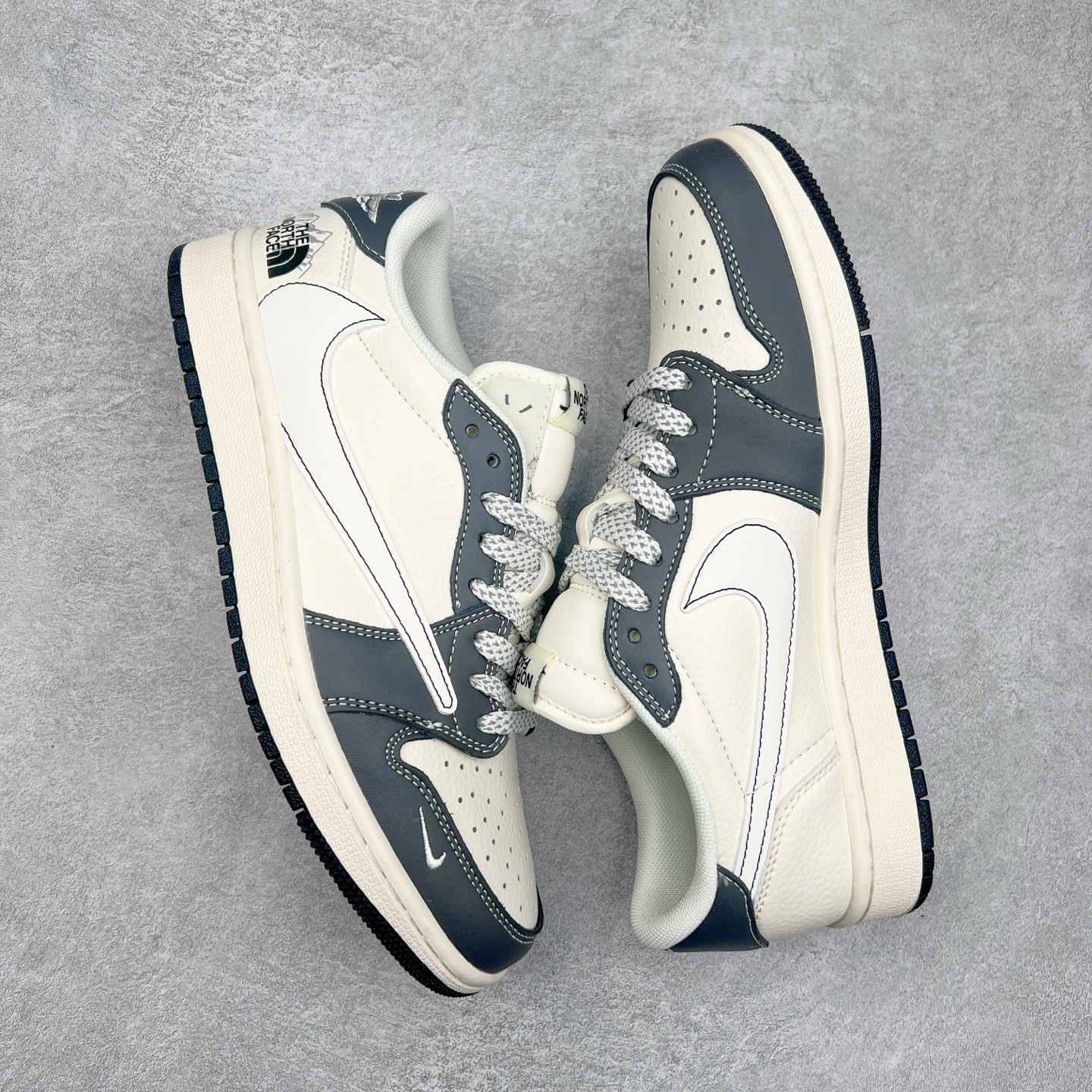 图片[3]-TS x Air Jordan AJ1 Low 倒钩低帮联名定制配色 XS6089-509 原厂内置气垫魔块 A模大底 头层小牛皮 鞋舌AJ原厂专用牛津布+AJ专用反口珍珠布+原厂无杂质高弹内里海棉+特殊封边弹力鞋带 实拍调校N版已经零色差零失真 百分百还原实物色彩所见即所得 不存在货不对板色差等低级问题 选购参考实物拍摄 不混卖不参货 只用心做好货严格选品 承诺混一赔十 尺码：36 36.5 37.5 38 38.5 39 40 40.5 41 42 42.5 43 44 44.5 45-选品中心