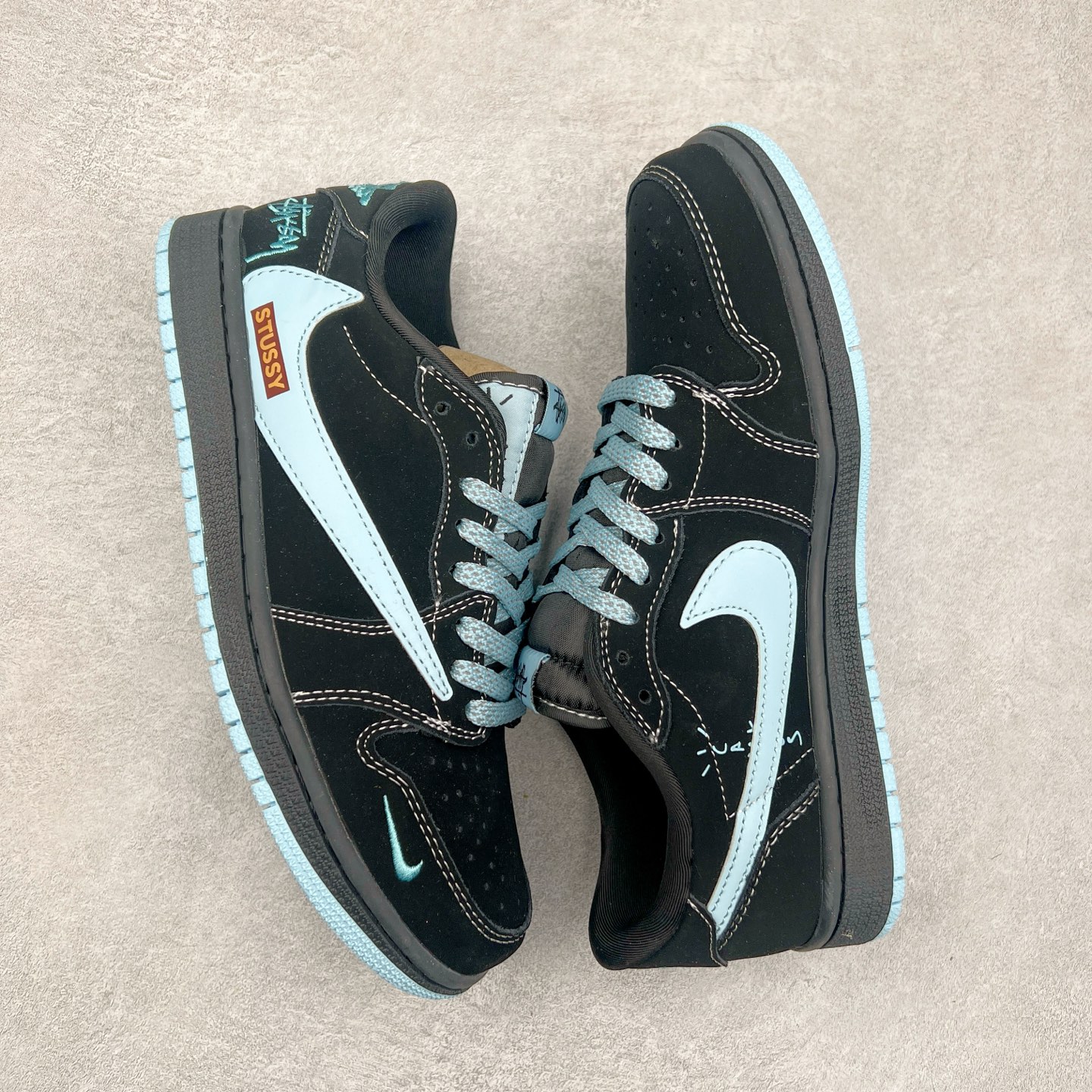 图片[3]-TS x Air Jordan AJ1 Low 倒钩低帮联名定制配色 XS2024-008 原厂内置气垫魔块 A模大底 头层小牛皮 鞋舌AJ原厂专用牛津布+AJ专用反口珍珠布+原厂无杂质高弹内里海棉+特殊封边弹力鞋带 实拍调校N版已经零色差零失真 百分百还原实物色彩所见即所得 不存在货不对板色差等低级问题 选购参考实物拍摄 不混卖不参货 只用心做好货严格选品 承诺混一赔十 尺码：36 36.5 37.5 38 38.5 39 40 40.5 41 42 42.5 43 44 44.5 45-选品中心