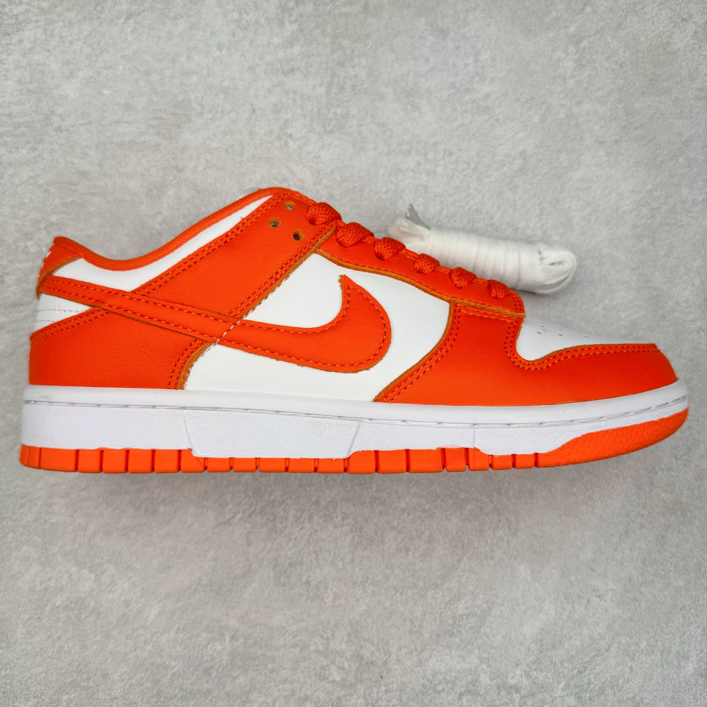 图片[8]-＃GT纯原特价福利 NK SB Dunk Low 系列 注意价格再次下调 之前3XX的东西 白菜价终极捡漏 全套原楦原模倾力打造完美版型 原厂Sadesa D7 皮料 细纹排气孔完全一致 独家原厂航空铝磨具打磨大底 鞋头坡度极致还原 无解鞋型 原盒原配 圈内天花板工艺 原厂冲刀 超高清洁度 全鞋零毛边皮料切割 采用原厂百宏鞋带以及原厂百宏织唛舌标 内标可供原厂几率过验 原厂中底布点胶 原厂中底布拉帮走线遵循公司 实拍调校N版已经零色差零失真 百分百还原实物色彩所见即所得 不存在货不对板色差等低级问题 选购参考实物拍摄 不混卖不参货 只用心做好货严格选品 承诺混一赔十 尺码对应库存明细‼️-选品中心