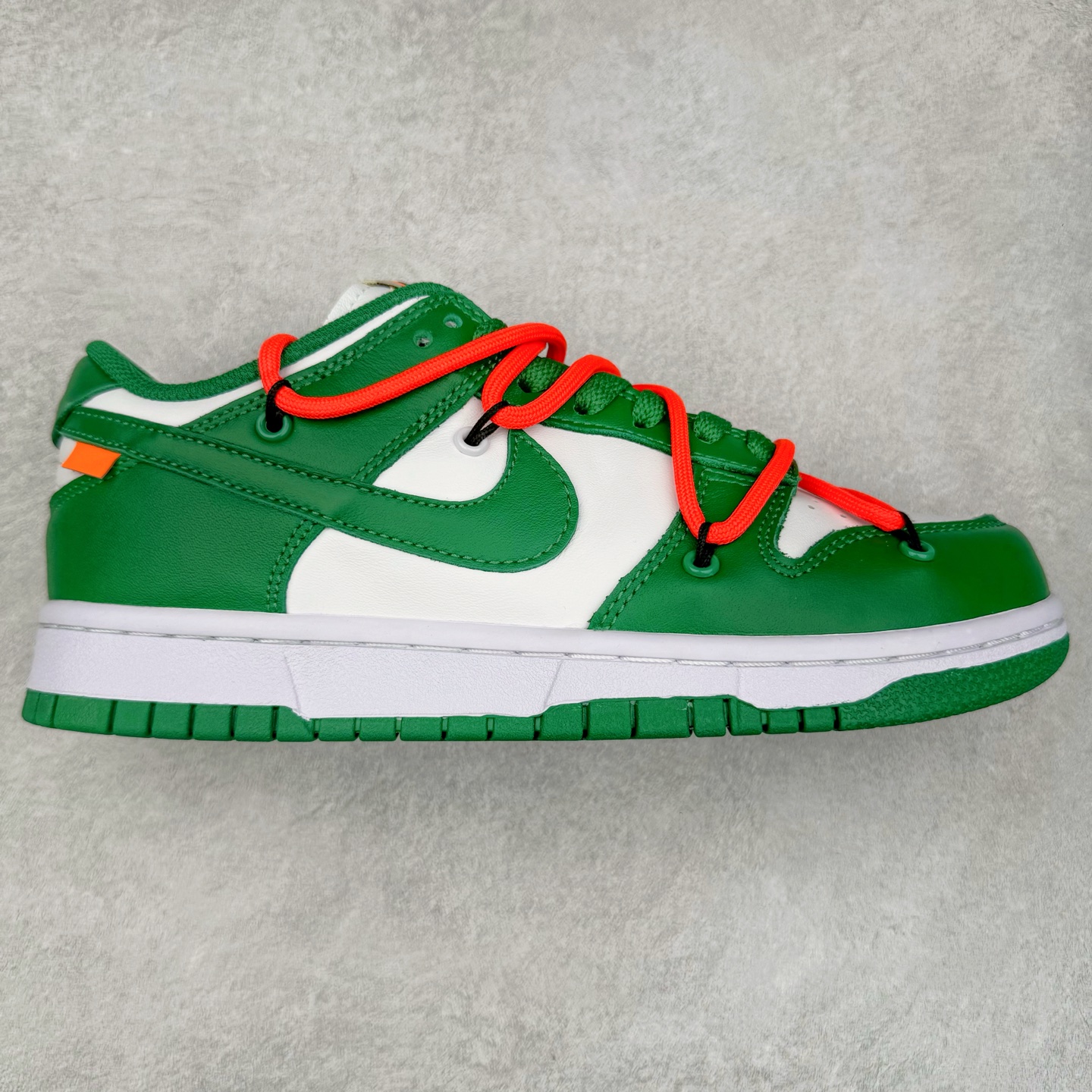 图片[7]-＃GT纯原特价福利 NK SB Dunk Low 系列 注意价格再次下调 之前3XX的东西 白菜价终极捡漏 全套原楦原模倾力打造完美版型 原厂Sadesa D7 皮料 细纹排气孔完全一致 独家原厂航空铝磨具打磨大底 鞋头坡度极致还原 无解鞋型 原盒原配 圈内天花板工艺 原厂冲刀 超高清洁度 全鞋零毛边皮料切割 采用原厂百宏鞋带以及原厂百宏织唛舌标 内标可供原厂几率过验 原厂中底布点胶 原厂中底布拉帮走线遵循公司 实拍调校N版已经零色差零失真 百分百还原实物色彩所见即所得 不存在货不对板色差等低级问题 选购参考实物拍摄 不混卖不参货 只用心做好货严格选品 承诺混一赔十 尺码对应库存明细‼️-选品中心