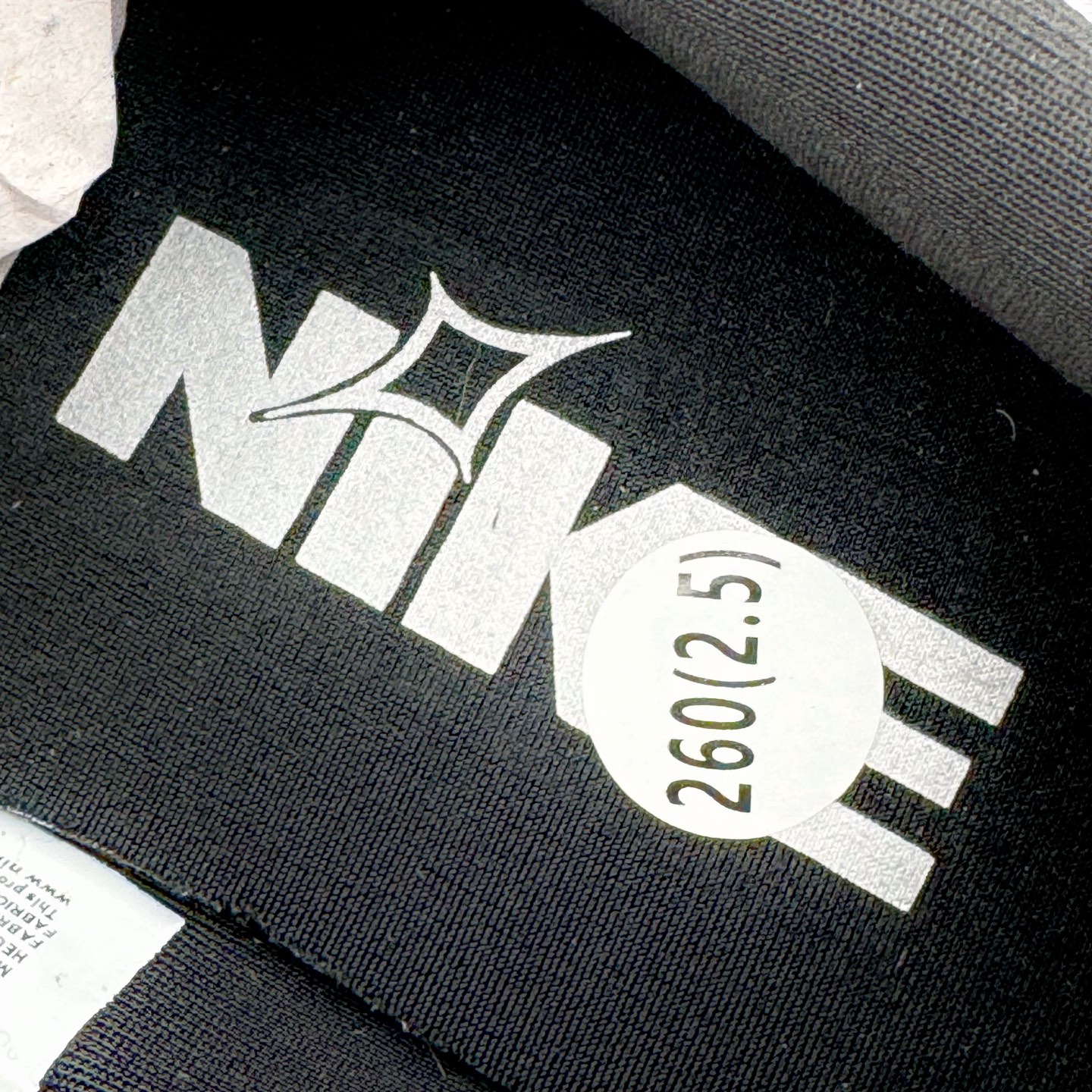 图片[14]-＃JC纯原 NK Classic Cortez Leather 阿甘复古初代皮革慢跑鞋 HQ3490-099 实体平台指令订单 全套原纸板楦头开发 原厂数据大底磨具 一比一鞋头弧度高度鞋身弧度 细节品控鞋型随意对比 正确烫金高频细节 公司级标准检验QC 区分市面一切版本 完美复刻阿甘复古鞋型 尺码：35.5 36 36.5 37.5 38 38.5 39 40 40.5 41 42 42.5 43 44 44.5 45-选品中心