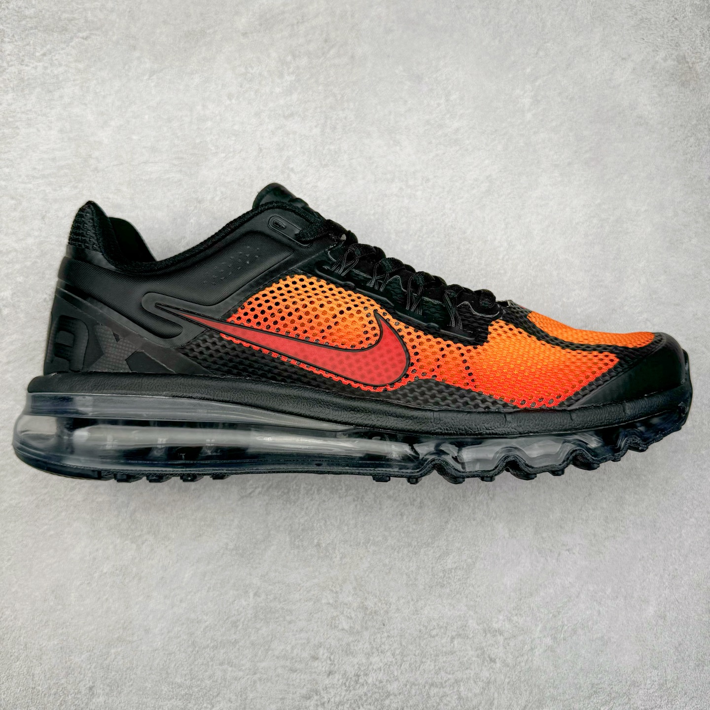 图片[9]-＃纯原 NK Air Max 2013 经典舒适时尚耐磨透气低帮气垫跑步鞋 携时尚设计闪亮回归 出众有型 采用网眼布细节和运动风无缝覆面 助你保持清爽感受 塑就焕新造型 经典 Flywire 设计搭配经典全掌型 Max Air 缓震配置 缔造出众舒适感和支撑效果实拍调校N版已经零色差零失真 百分百还原实物色彩所见即所得 不存在货不对板色差等低级问题 选购参考实物拍摄 不混卖不参货 只用心做好货严格选品 承诺混一赔十 尺码：35.5 36 36.5 37.5 38 38.5 39 40 40.5 41 42 42.5 43 44 44.5 45 46 46.5-选品中心