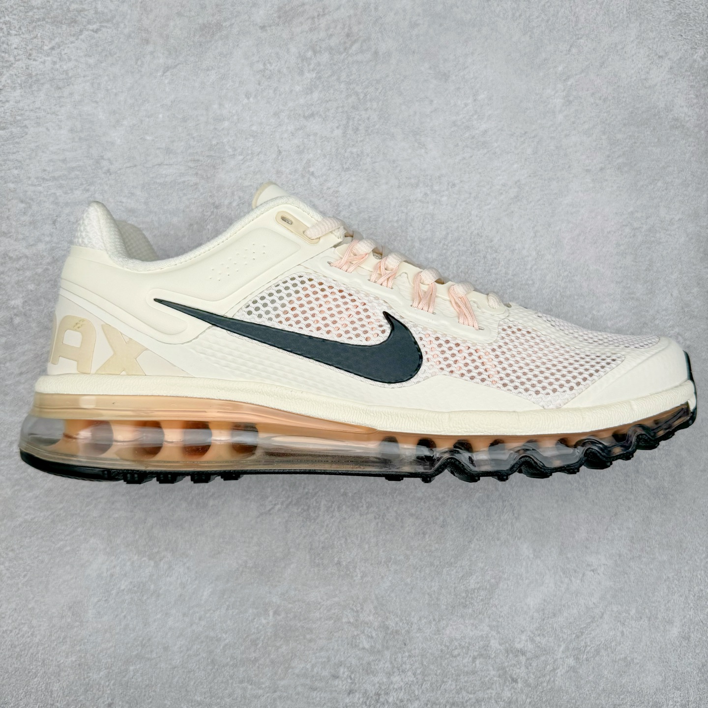 ＃纯原 NK Air Max 2013 经典舒适时尚耐磨透气低帮气垫跑步鞋 HF3660-100 携时尚设计闪亮回归 出众有型 采用网眼布细节和运动风无缝覆面 助你保持清爽感受 塑就焕新造型 经典 Flywire 设计搭配经典全掌型 Max Air 缓震配置 缔造出众舒适感和支撑效果实拍调校N版已经零色差零失真 百分百还原实物色彩所见即所得 不存在货不对板色差等低级问题 选购参考实物拍摄 不混卖不参货 只用心做好货严格选品 承诺混一赔十 尺码：35.5 36 36.5 37.5 38 38.5 39 40 40.5 41 42 42.5 43 44 44.5 45 46 46.5-选品中心