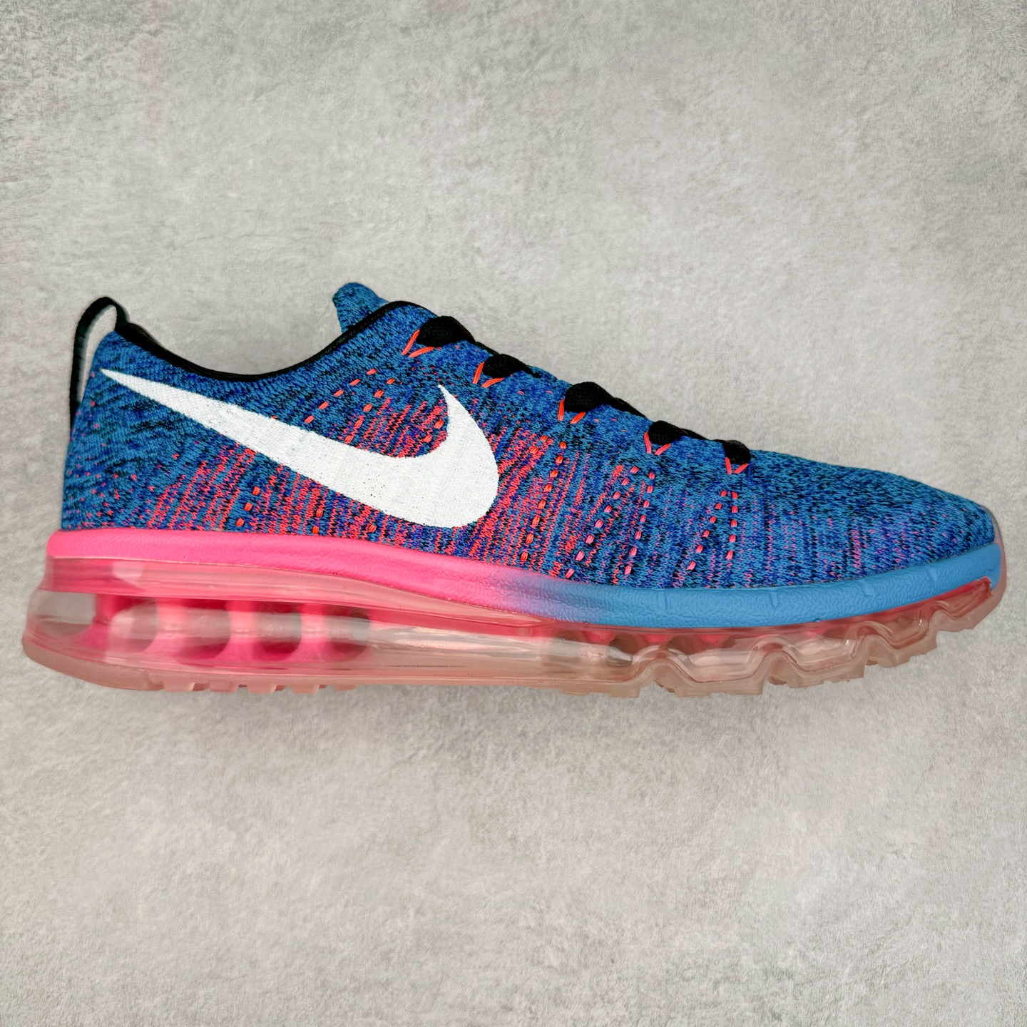 ＃纯原 NK Air Max Flyknit 2014 舒适百搭减震耐磨低帮休闲跑步鞋 620469-014 使用备受欢迎的创新FLYKNIT鞋面 一体成形无缝设计将良好的透气性、柔韧性及支撑性完美结合于一身 结合飞线（FLYWIRE）科技 大幅减轻鞋身重量同时 更能根据步态实时调整鞋面的贴合度 如第二层皮肤般轻盈包裹双脚 高性能的缓震性能可将外部冲击力减至最低 让热爱驰骋的你得到可靠的保护 抓地力半透明橡胶外底结合升级版华夫格外底纹路 保证高磨区的耐久性同时更能带给双脚持久稳定的抓地力 无论是路跑或赛道跑 都能为你造就强大功能支持 实拍调校N版已经零色差零失真 百分百还原实物色彩所见即所得 不存在货不对板色差等低级问题 选购参考实物拍摄 不混卖不参货 只用心做好货严格选品 承诺混一赔十 尺码：35.5 36 36.5 37.5 38 38.5 39 40 40.5 41 42 42.5 43 44 44.5 45 46 46.5-选品中心
