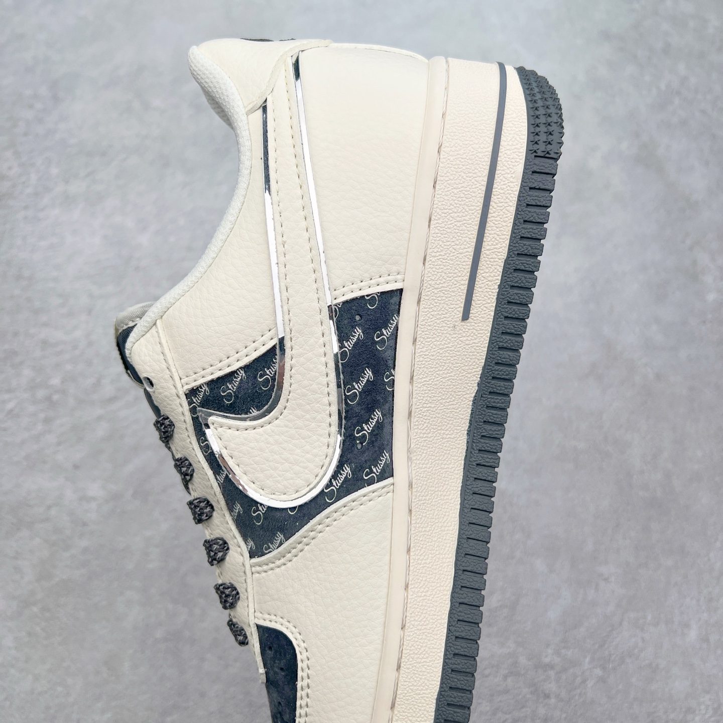 图片[7]-NK Air Force 1´07 Low 空军一号低帮百搭休闲运动板鞋 XZ6188-726 柔软、弹性十足的缓震性能和出色的中底设计 横跨复古与现代的外型结合 造就出风靡全球 三十多年的Force 1 直到今天还深受青睐 实拍调校N版已经零色差零失真 百分百还原实物色彩所见即所得 不存在货不对板色差等低级问题 选购参考实物拍摄 不混卖不参货 只用心做好货严格选品 承诺混一赔十 尺码：36 36.5 37.5 38 38.5 39 40 40.5 41 42 42.5 43 44 44.5 45 46-选品中心