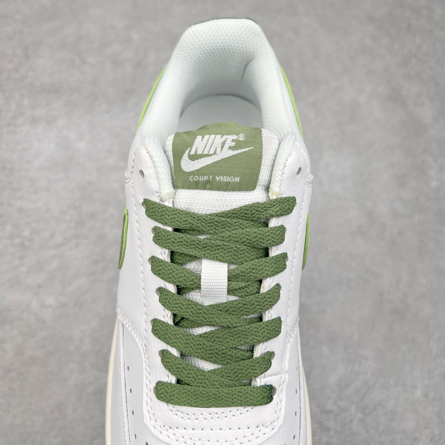 图片[5]-NK Court Vision Low CV低帮复古百搭透气休闲运动板鞋 口碑实力大厂出品 出货即市场巅峰 全套原纸板楦头开发 原汁原味 完美呈现版型 原数据独家私模大底 超高清洁度 极限压缩成本 超级跑量款式 经典耐用的设计 兼顾舒适脚感和出众风范 演绎匠心之作 结构性的支撑贴合感结合复古篮球设计 塑就场外全明星风范 实拍调校N版已经零色差零失真 百分百还原实物色彩所见即所得 不存在货不对板色差等低级问题 选购参考实物拍摄 不混卖不参货 只用心做好货严格选品 承诺混一赔十 尺码：36 36.5 37.5 38 38.5 39 40 40.5 41 42 42.5 43 44 44.5 45-选品中心