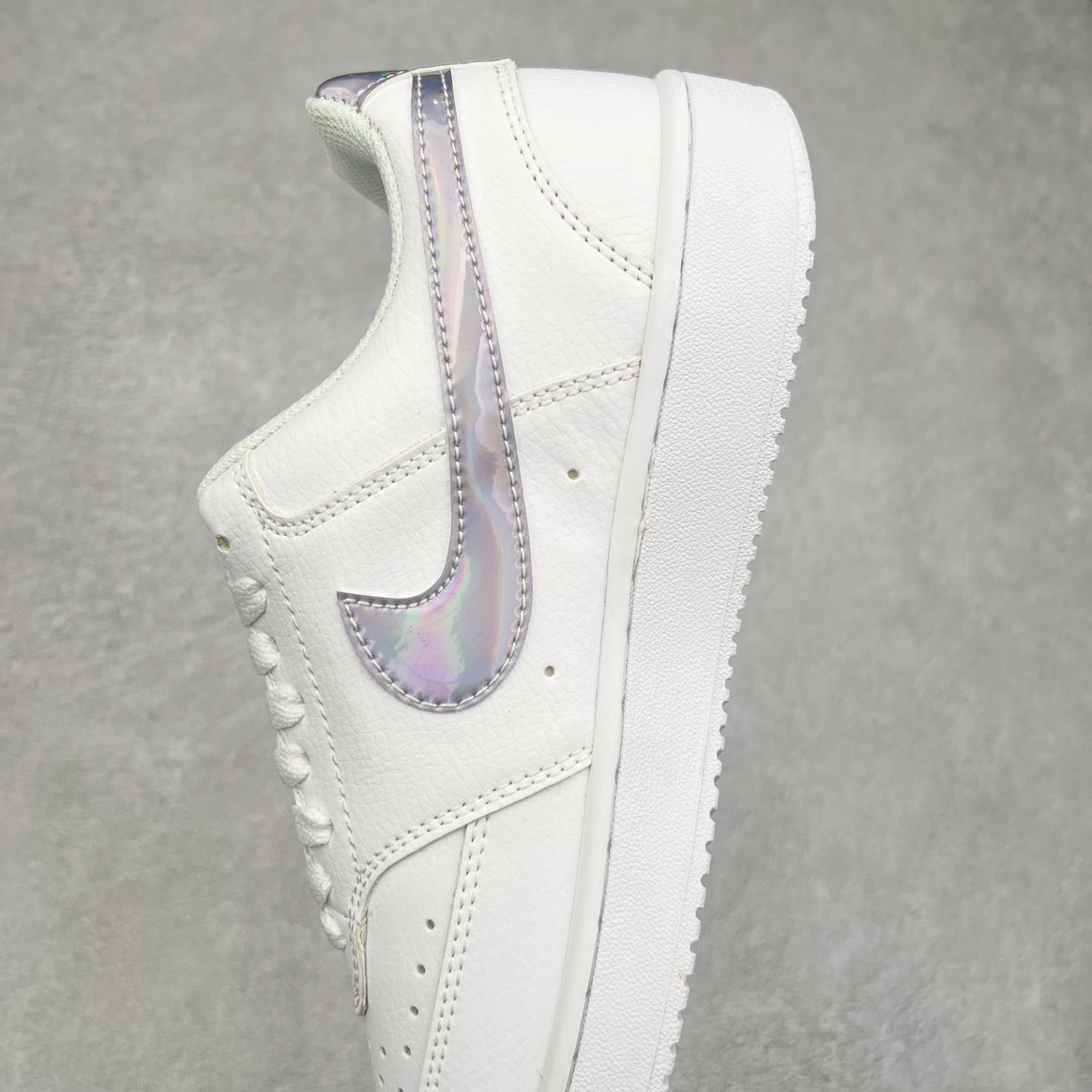 图片[7]-NK Court Vision Low CV低帮复古百搭透气休闲运动板鞋 口碑实力大厂出品 出货即市场巅峰 全套原纸板楦头开发 原汁原味 完美呈现版型 原数据独家私模大底 超高清洁度 极限压缩成本 超级跑量款式 经典耐用的设计 兼顾舒适脚感和出众风范 演绎匠心之作 结构性的支撑贴合感结合复古篮球设计 塑就场外全明星风范 实拍调校N版已经零色差零失真 百分百还原实物色彩所见即所得 不存在货不对板色差等低级问题 选购参考实物拍摄 不混卖不参货 只用心做好货严格选品 承诺混一赔十 尺码：36 36.5 37.5 38 38.5 39 40 40.5 41 42 42.5 43 44 44.5 45-选品中心