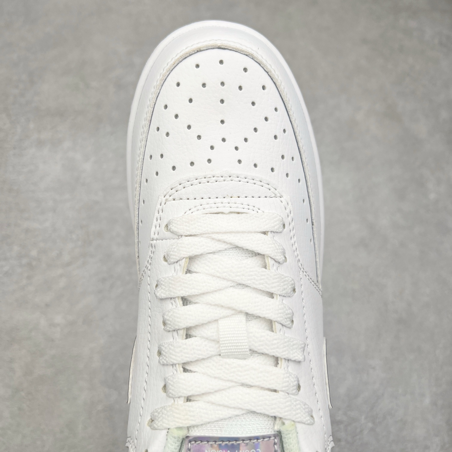 图片[4]-NK Court Vision Low CV低帮复古百搭透气休闲运动板鞋 口碑实力大厂出品 出货即市场巅峰 全套原纸板楦头开发 原汁原味 完美呈现版型 原数据独家私模大底 超高清洁度 极限压缩成本 超级跑量款式 经典耐用的设计 兼顾舒适脚感和出众风范 演绎匠心之作 结构性的支撑贴合感结合复古篮球设计 塑就场外全明星风范 实拍调校N版已经零色差零失真 百分百还原实物色彩所见即所得 不存在货不对板色差等低级问题 选购参考实物拍摄 不混卖不参货 只用心做好货严格选品 承诺混一赔十 尺码：36 36.5 37.5 38 38.5 39 40 40.5 41 42 42.5 43 44 44.5 45-选品中心