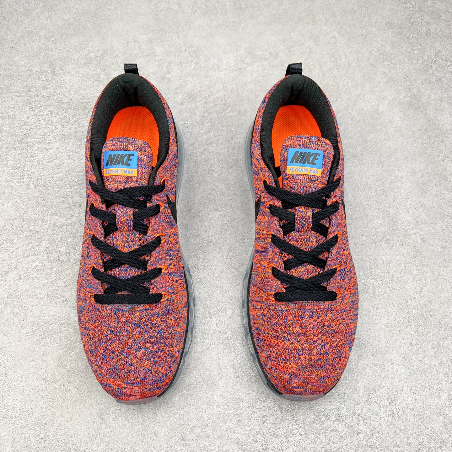 图片[2]-＃纯原 NK Air Max Flyknit 2014 舒适百搭减震耐磨低帮休闲跑步鞋 620469-404 使用备受欢迎的创新FLYKNIT鞋面 一体成形无缝设计将良好的透气性、柔韧性及支撑性完美结合于一身 结合飞线（FLYWIRE）科技 大幅减轻鞋身重量同时 更能根据步态实时调整鞋面的贴合度 如第二层皮肤般轻盈包裹双脚 高性能的缓震性能可将外部冲击力减至最低 让热爱驰骋的你得到可靠的保护 抓地力半透明橡胶外底结合升级版华夫格外底纹路 保证高磨区的耐久性同时更能带给双脚持久稳定的抓地力 无论是路跑或赛道跑 都能为你造就强大功能支持 实拍调校N版已经零色差零失真 百分百还原实物色彩所见即所得 不存在货不对板色差等低级问题 选购参考实物拍摄 不混卖不参货 只用心做好货严格选品 承诺混一赔十 尺码：35.5 36 36.5 37.5 38 38.5 39 40 40.5 41 42 42.5 43 44 44.5 45 46 46.5-选品中心