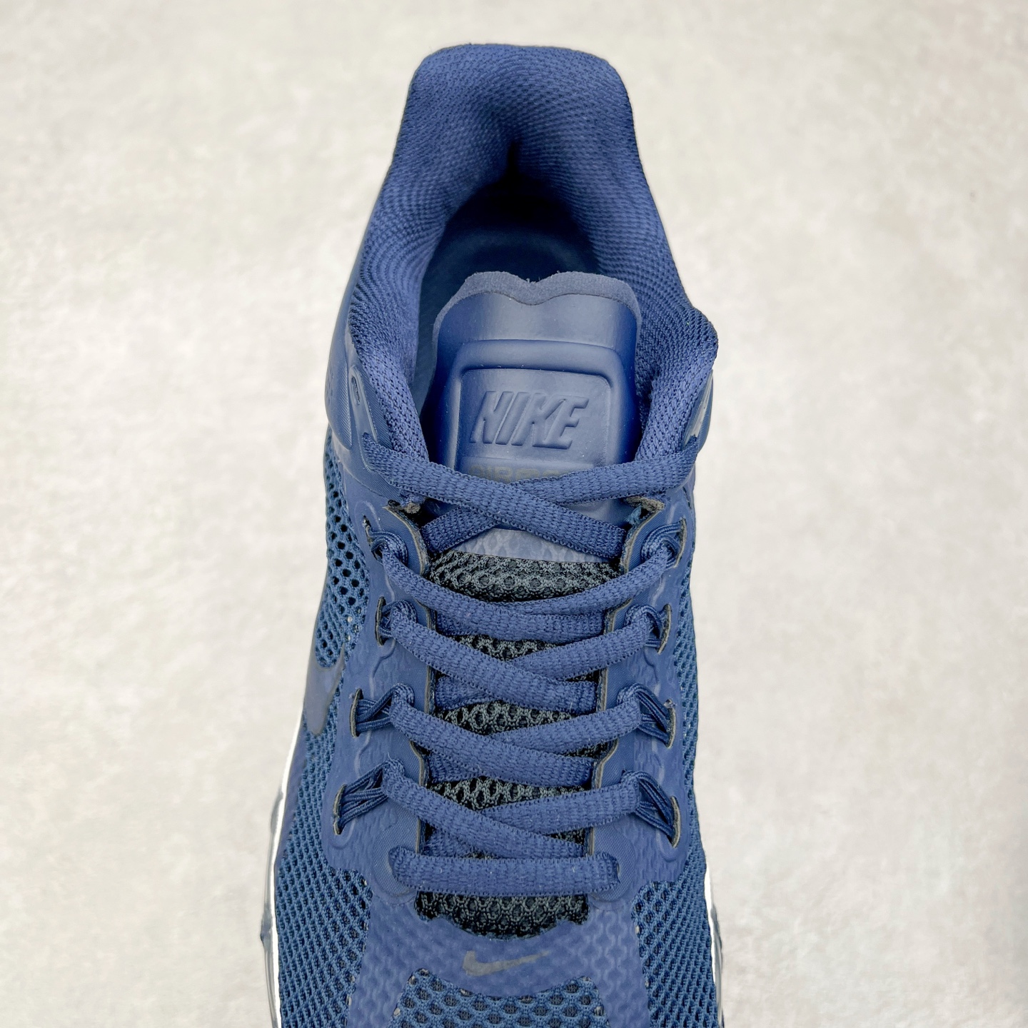 图片[5]-＃纯原 NK Air Max 2013 经典舒适时尚耐磨透气低帮气垫跑步鞋 FZ4140-419 携时尚设计闪亮回归 出众有型 采用网眼布细节和运动风无缝覆面 助你保持清爽感受 塑就焕新造型 经典 Flywire 设计搭配经典全掌型 Max Air 缓震配置 缔造出众舒适感和支撑效果实拍调校N版已经零色差零失真 百分百还原实物色彩所见即所得 不存在货不对板色差等低级问题 选购参考实物拍摄 不混卖不参货 只用心做好货严格选品 承诺混一赔十 尺码：35.5 36 36.5 37.5 38 38.5 39 40 40.5 41 42 42.5 43 44 44.5 45 46 46.5-选品中心