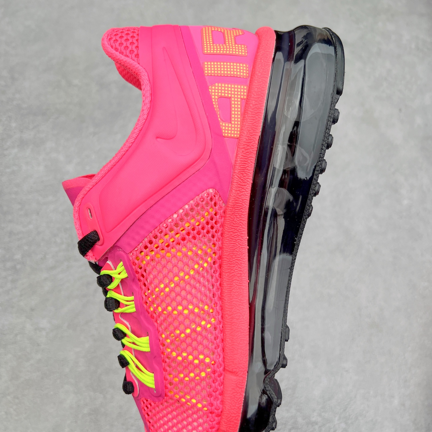 图片[7]-＃纯原 NK Air Max 2013 经典舒适时尚耐磨透气低帮气垫跑步鞋 555753-600 携时尚设计闪亮回归 出众有型 采用网眼布细节和运动风无缝覆面 助你保持清爽感受 塑就焕新造型 经典 Flywire 设计搭配经典全掌型 Max Air 缓震配置 缔造出众舒适感和支撑效果实拍调校N版已经零色差零失真 百分百还原实物色彩所见即所得 不存在货不对板色差等低级问题 选购参考实物拍摄 不混卖不参货 只用心做好货严格选品 承诺混一赔十 尺码：35.5 36 36.5 37.5 38 38.5 39 40 40.5 41 42 42.5 43 44 44.5 45 46 46.5-选品中心