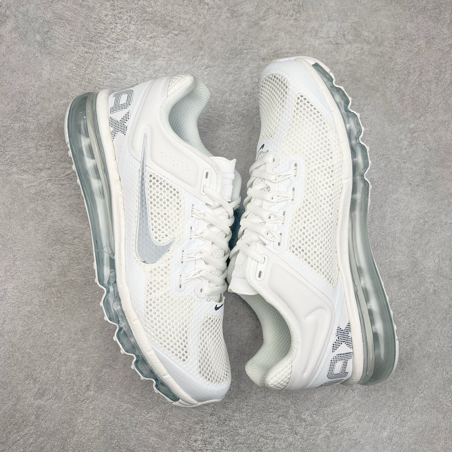 图片[3]-＃纯原 NK Air Max 2013 经典舒适时尚耐磨透气低帮气垫跑步鞋 HJ4884-100 携时尚设计闪亮回归 出众有型 采用网眼布细节和运动风无缝覆面 助你保持清爽感受 塑就焕新造型 经典 Flywire 设计搭配经典全掌型 Max Air 缓震配置 缔造出众舒适感和支撑效果实拍调校N版已经零色差零失真 百分百还原实物色彩所见即所得 不存在货不对板色差等低级问题 选购参考实物拍摄 不混卖不参货 只用心做好货严格选品 承诺混一赔十 尺码：35.5 36 36.5 37.5 38 38.5 39 40 40.5 41 42 42.5 43 44 44.5 45 46 46.5-选品中心